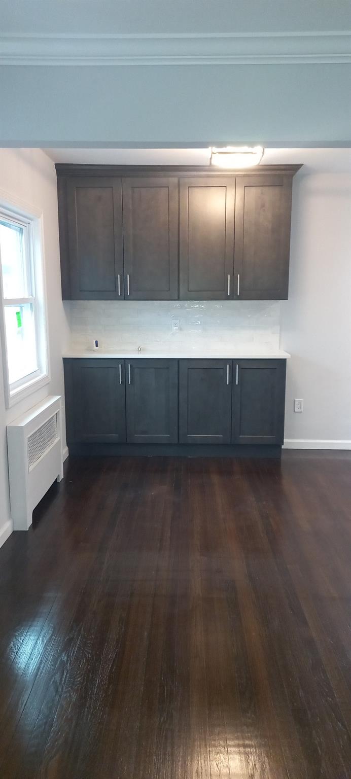 3 Hampton Road, Lynbrook, NY 11563