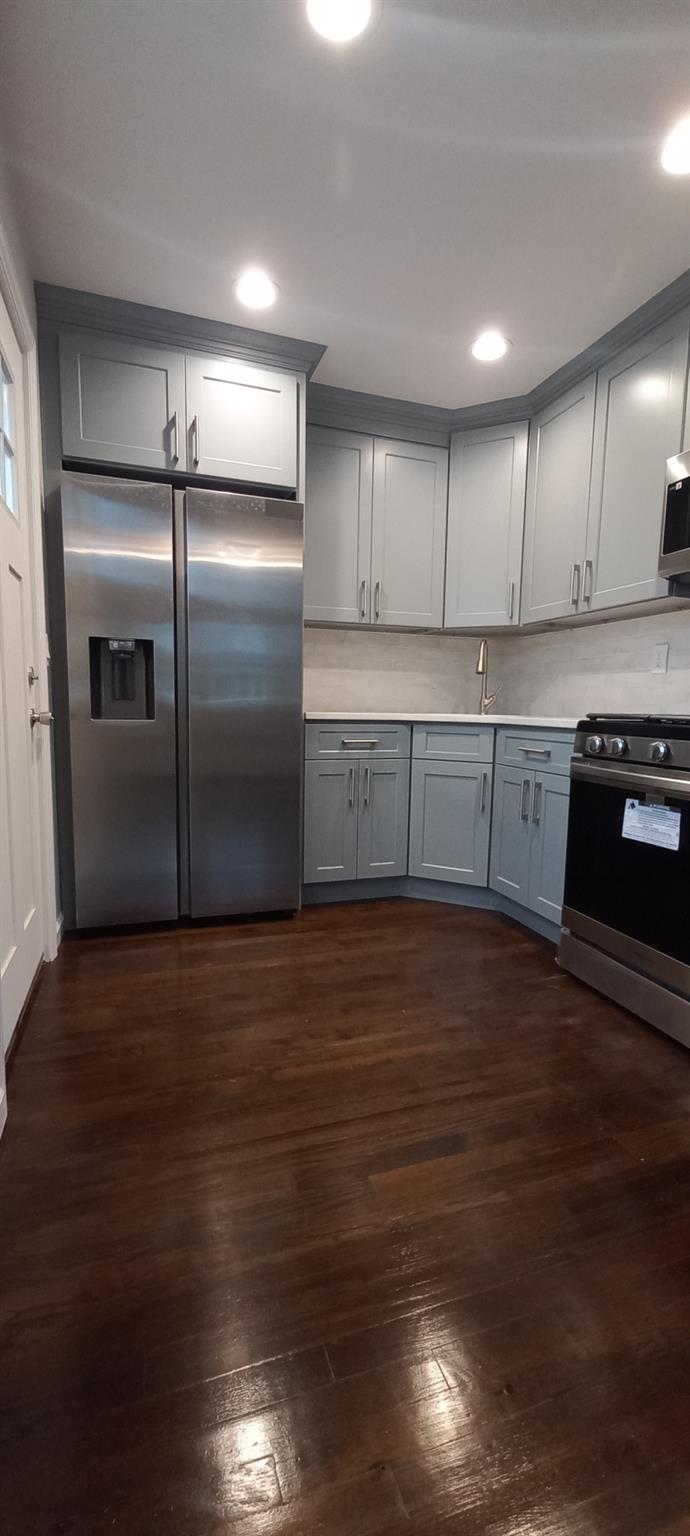 3 Hampton Road, Lynbrook, NY 11563