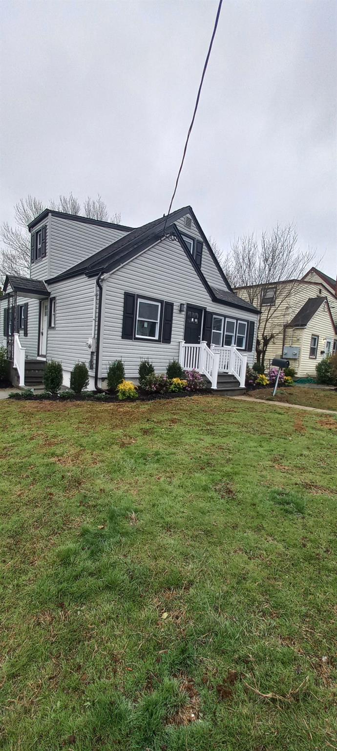 3 Hampton Road, Lynbrook, NY 11563