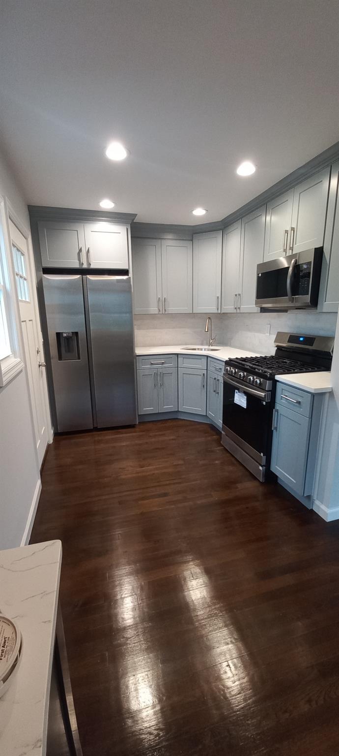 3 Hampton Road, Lynbrook, NY 11563