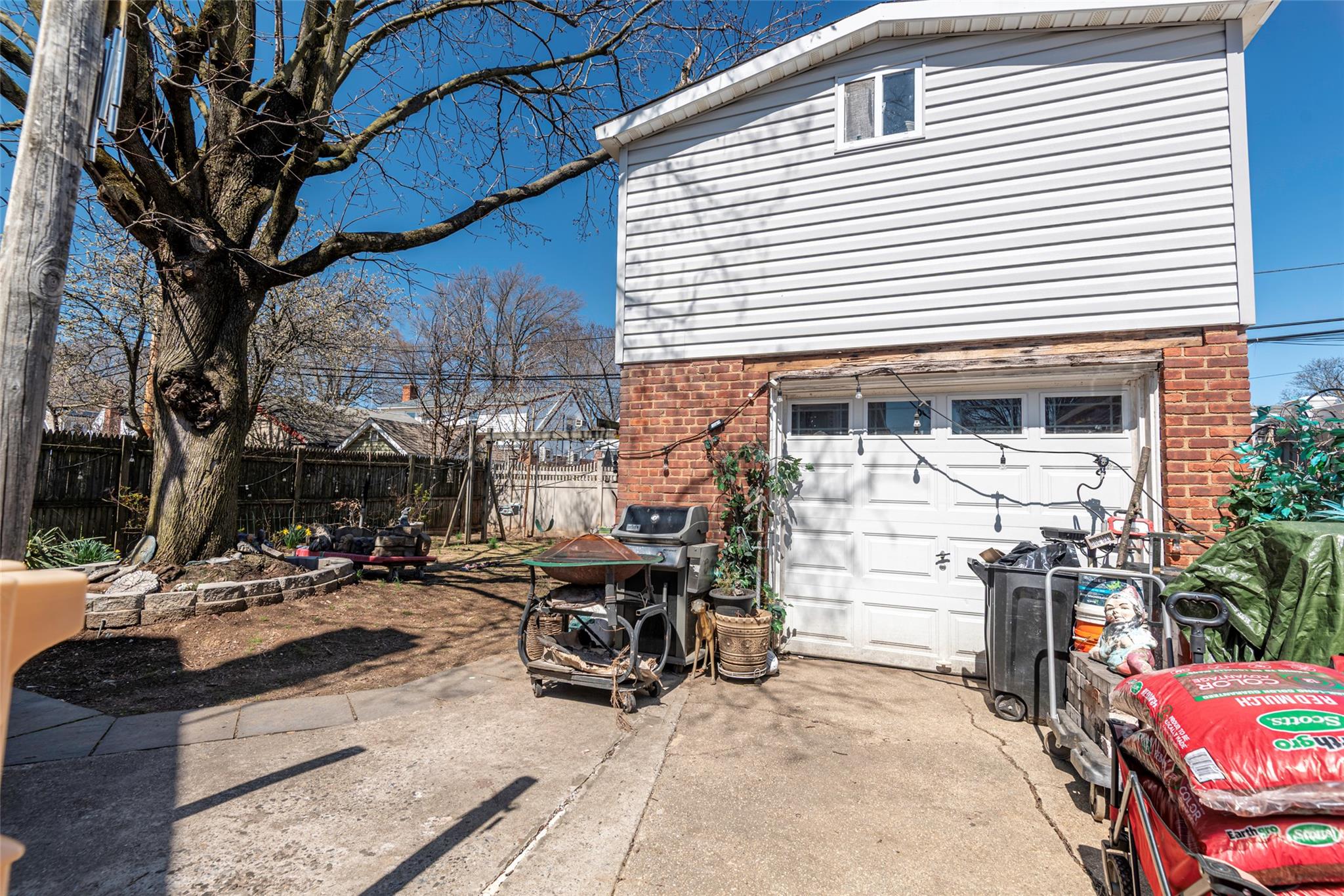 246-31 87 Avenue, Bellerose, NY 11426