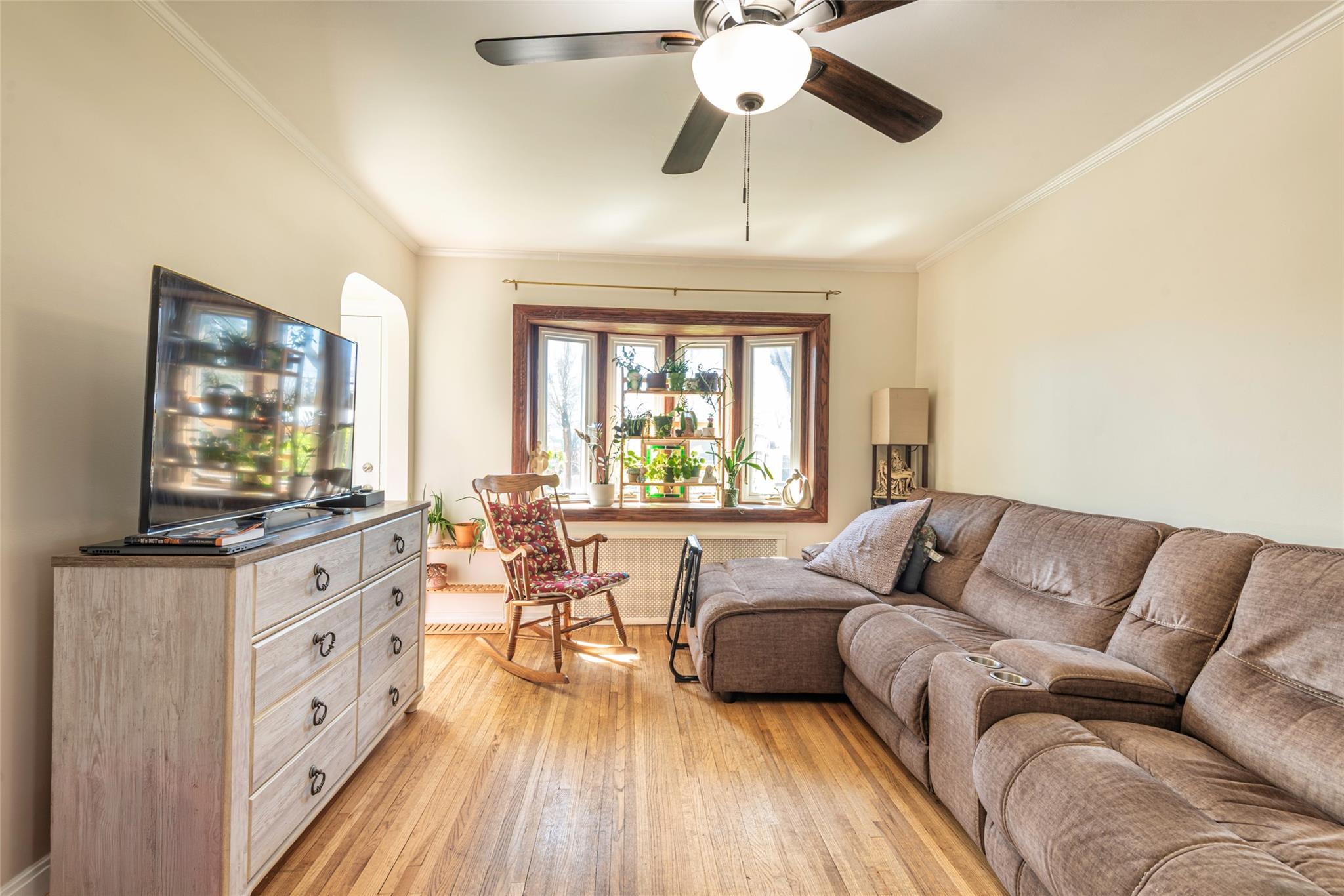 246-31 87 Avenue, Bellerose, NY 11426