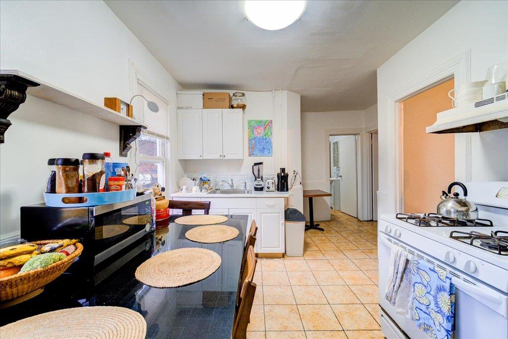 61 Haseco Avenue, Port Chester, NY 10573