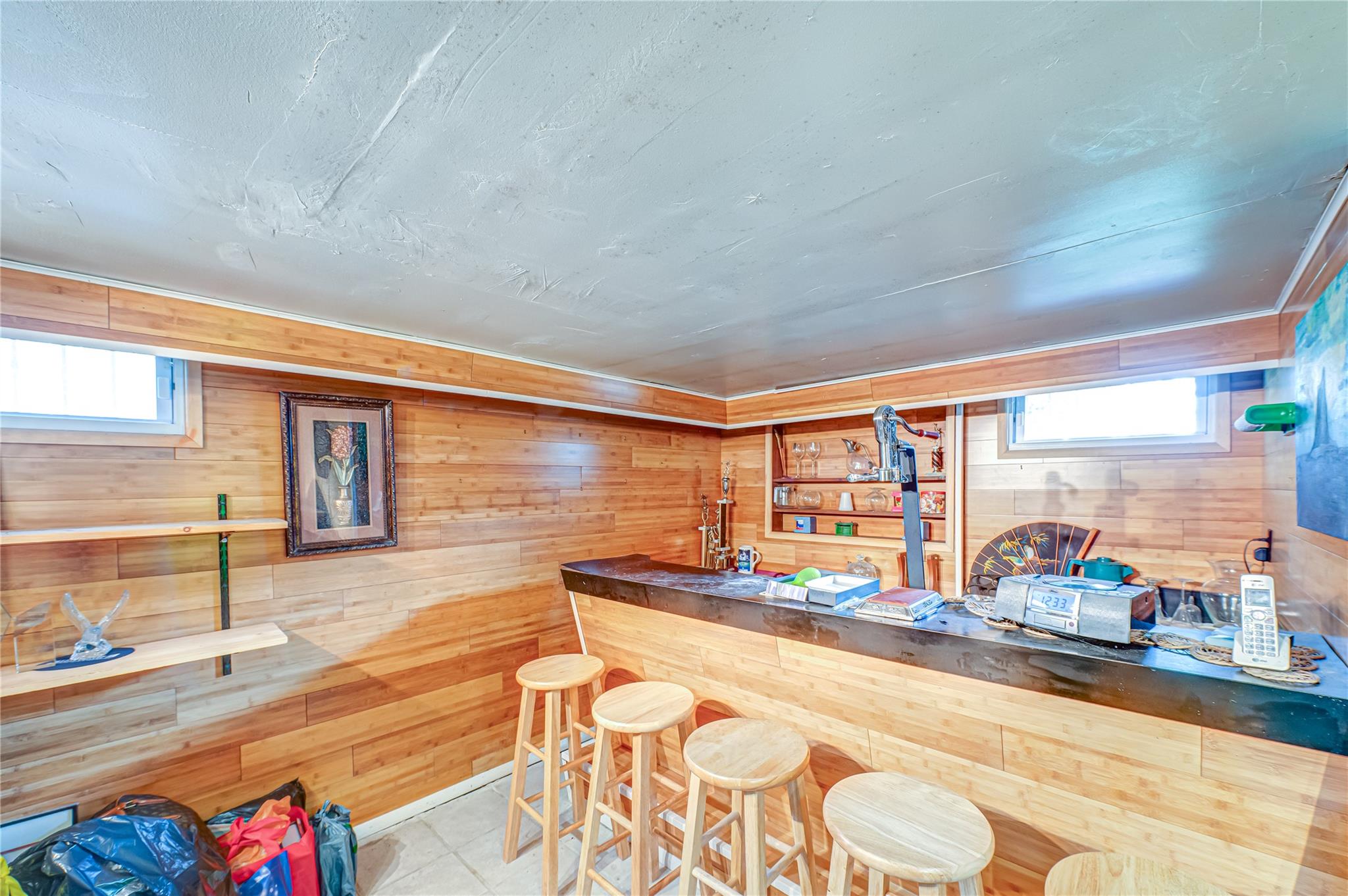 6 Frederick Ave, Freeport, NY 11520