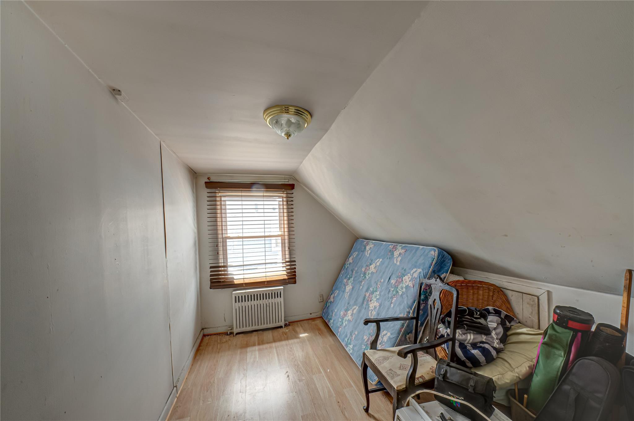 6 Frederick Ave, Freeport, NY 11520