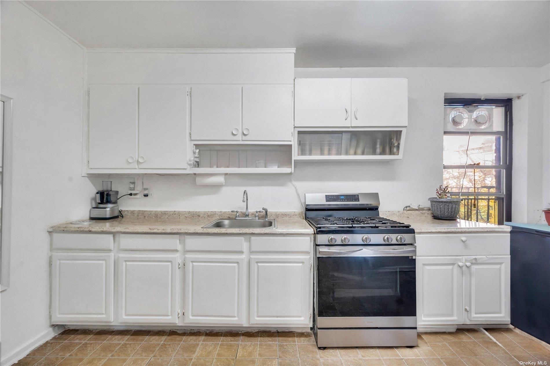 84-16 Elmhurst Avenue # 4A, Elmhurst, NY 11373