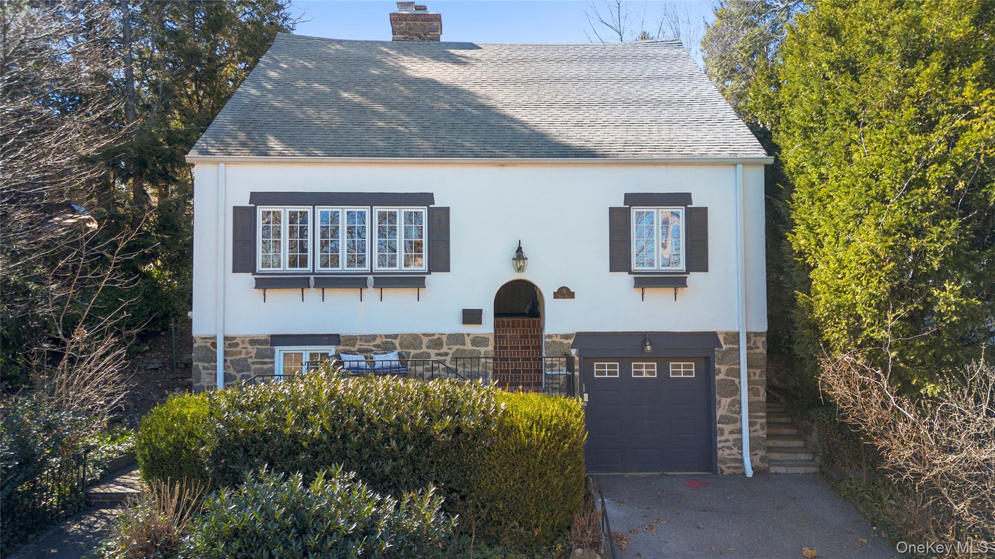 51 Valley Road, Larchmont, NY 10538