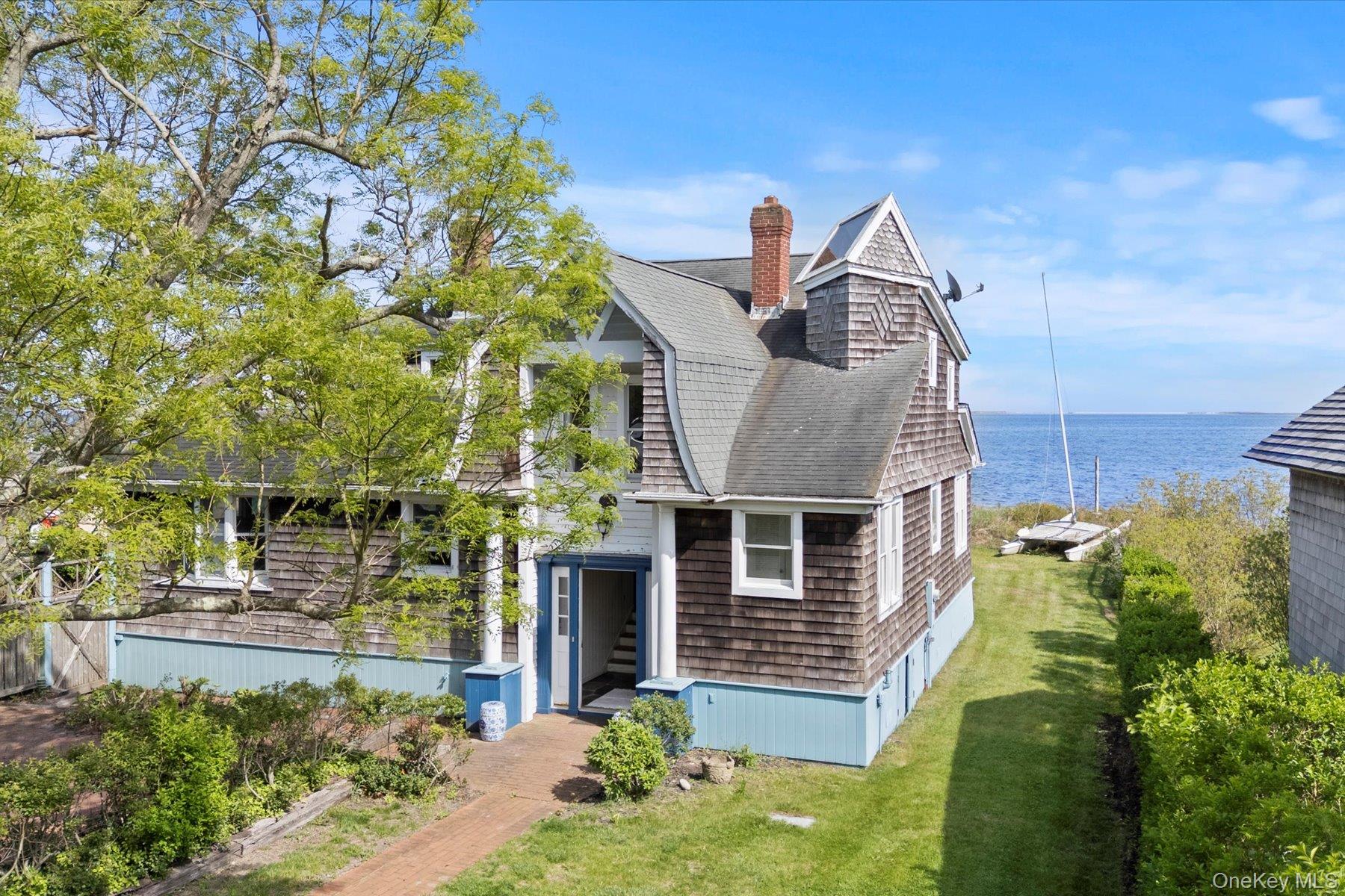 4 Shore Road, Bellport Village, NY 11713