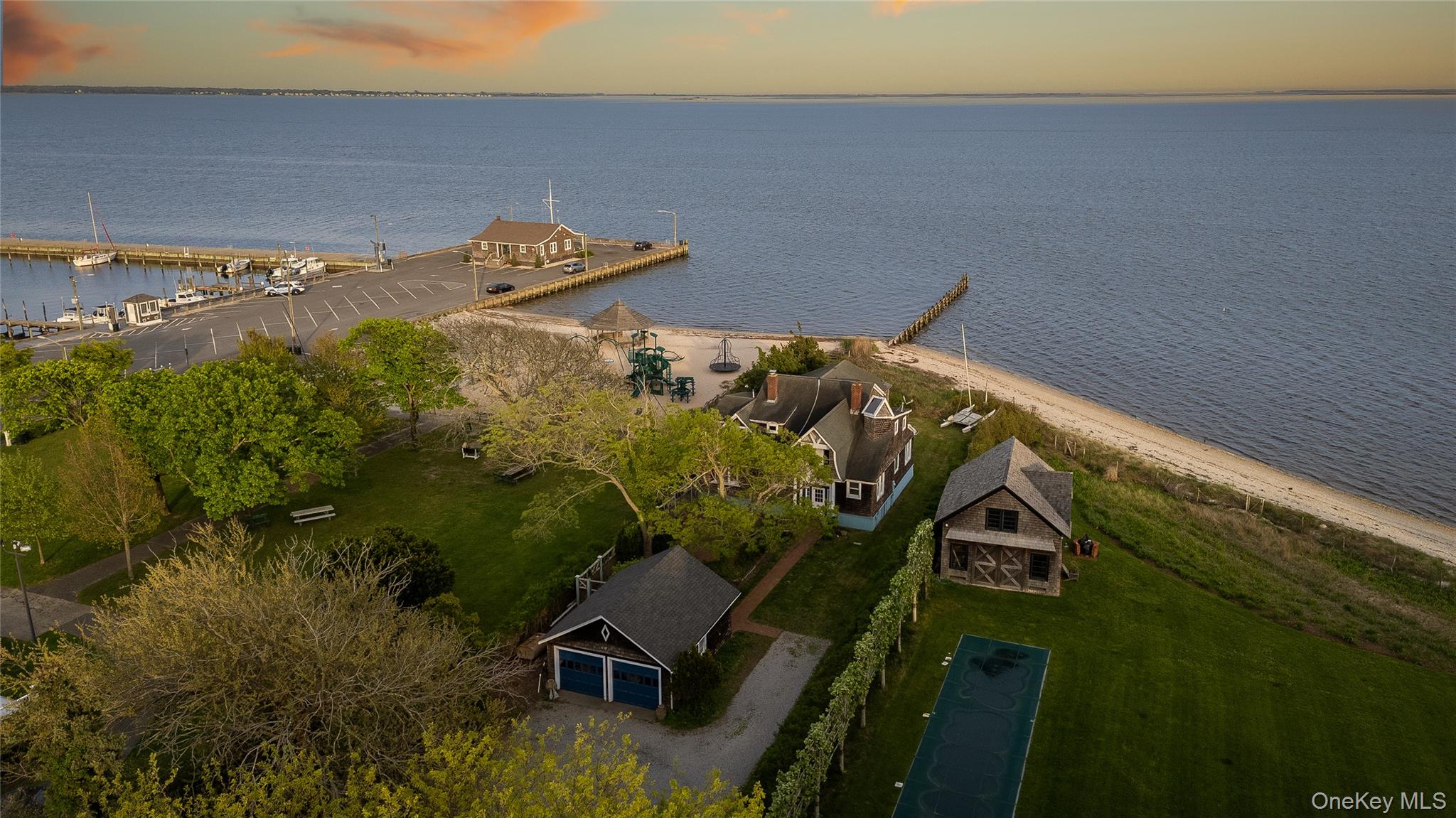 4 Shore Road, Bellport Village, NY 11713