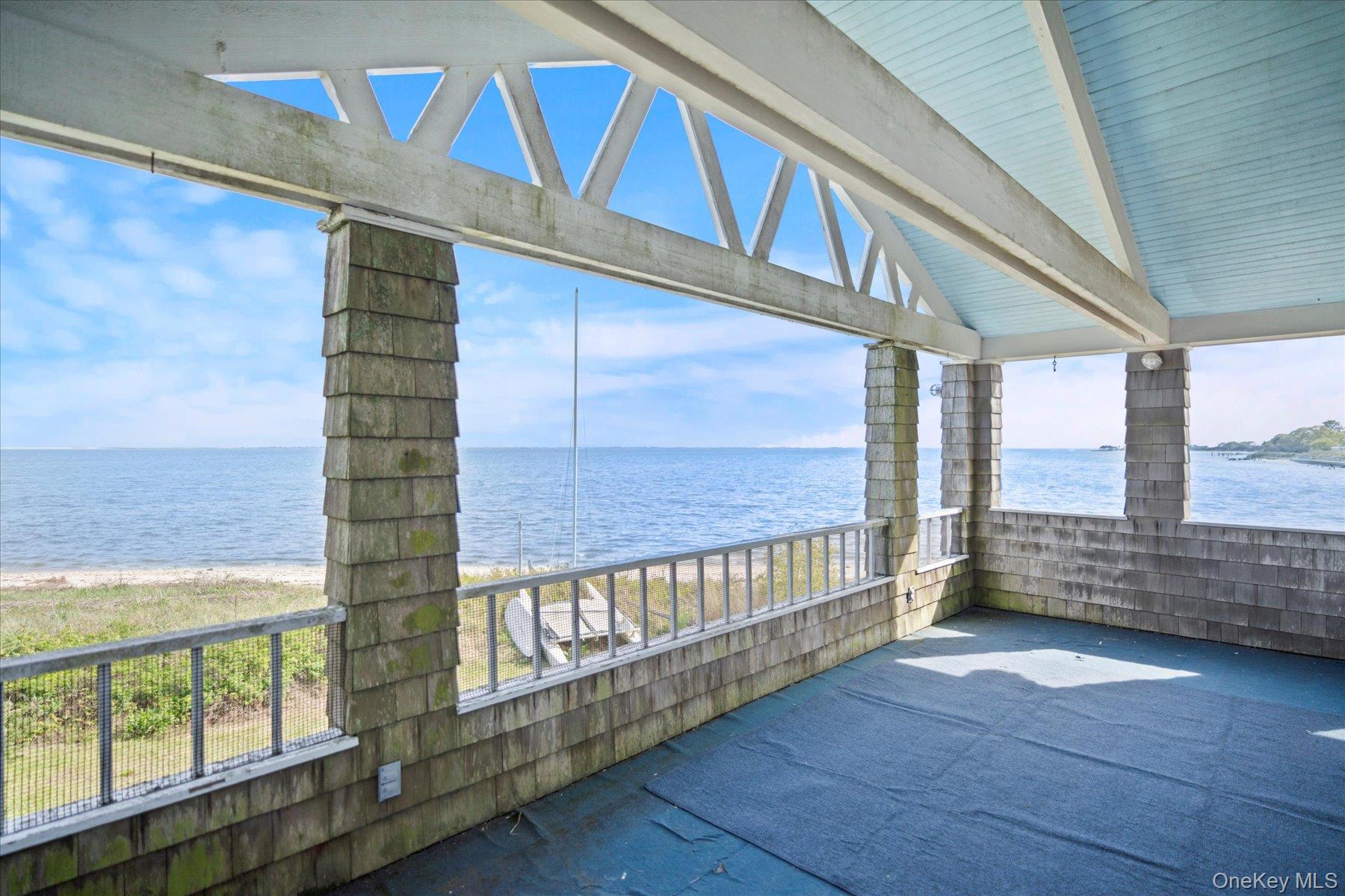 4 Shore Road, Bellport Village, NY 11713