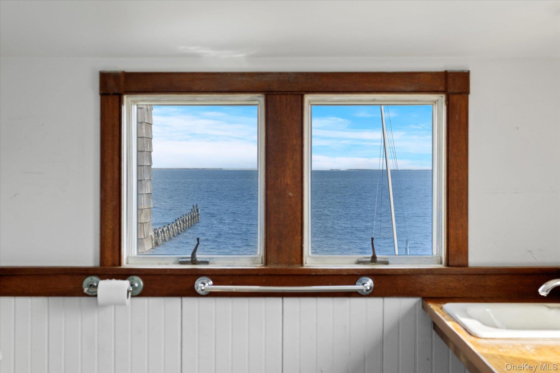 4 Shore Road, Bellport Village, NY 11713