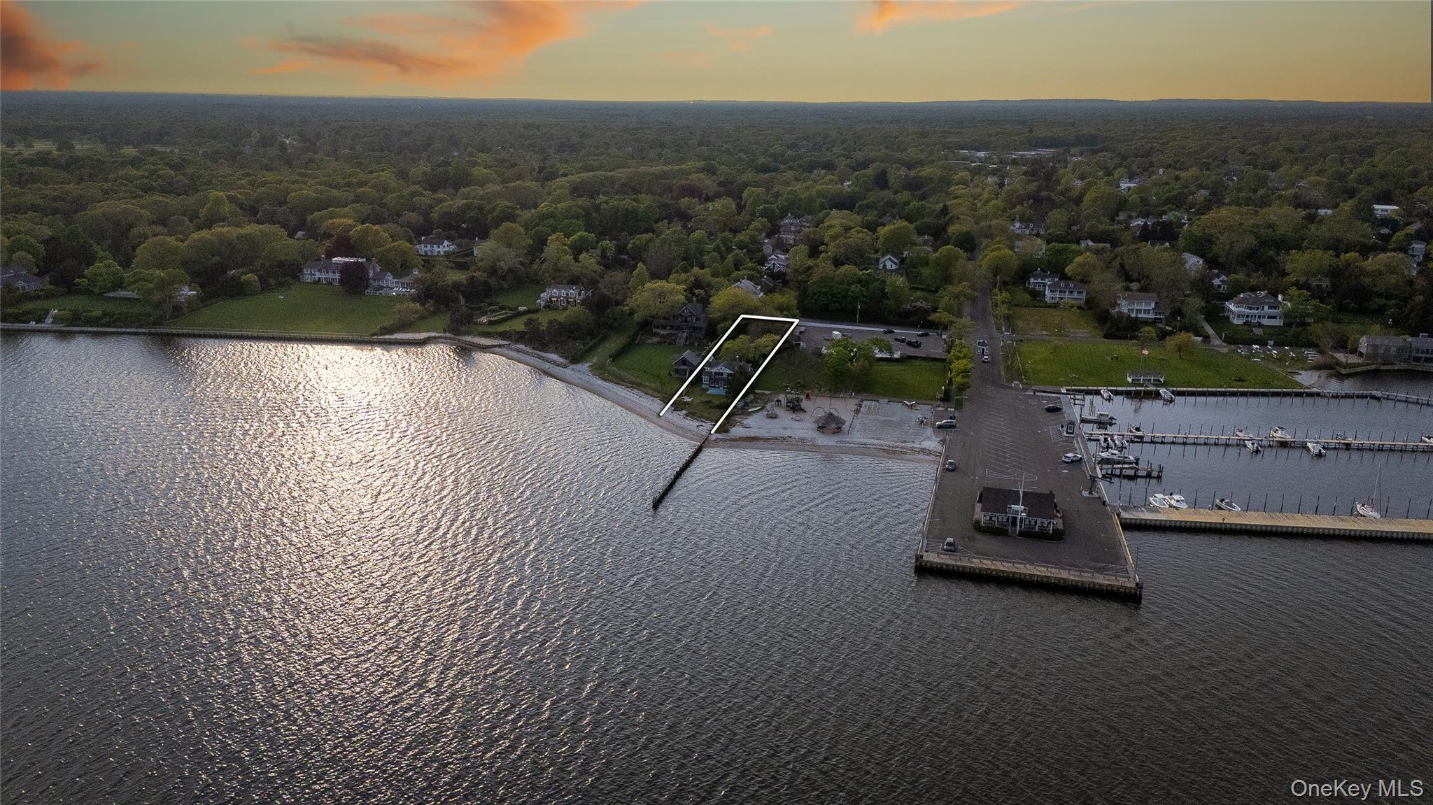 4 Shore Road, Bellport Village, NY 11713