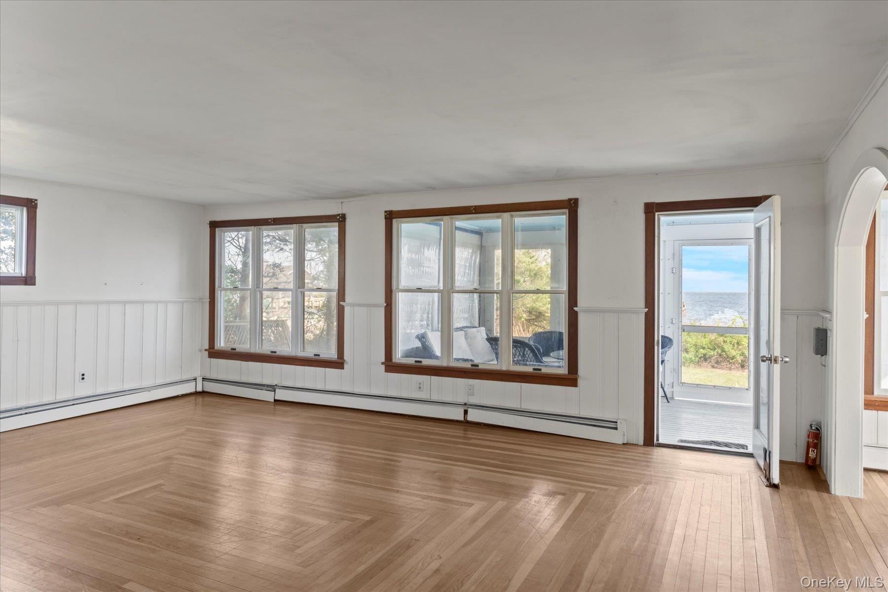 4 Shore Road, Bellport Village, NY 11713