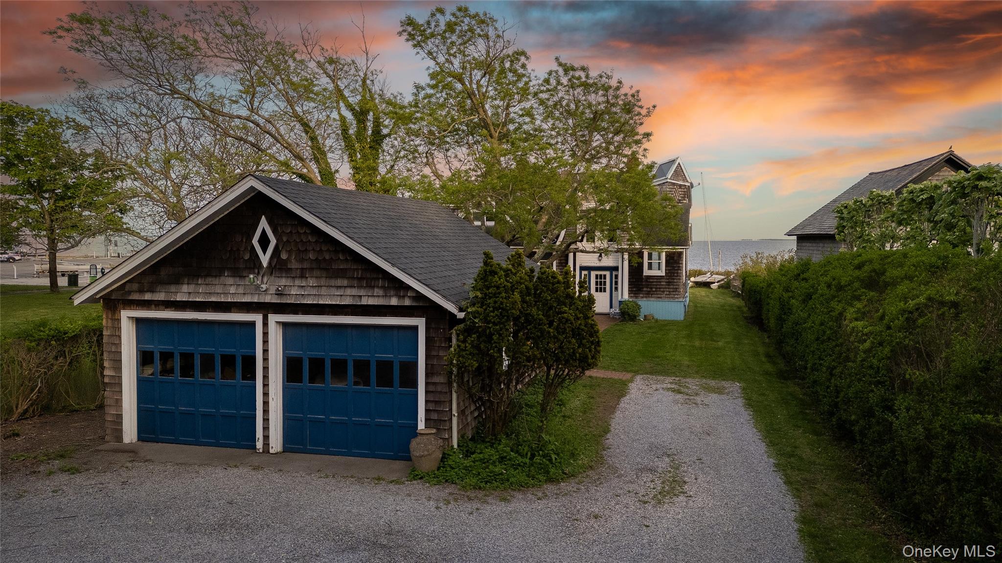 4 Shore Road, Bellport Village, NY 11713