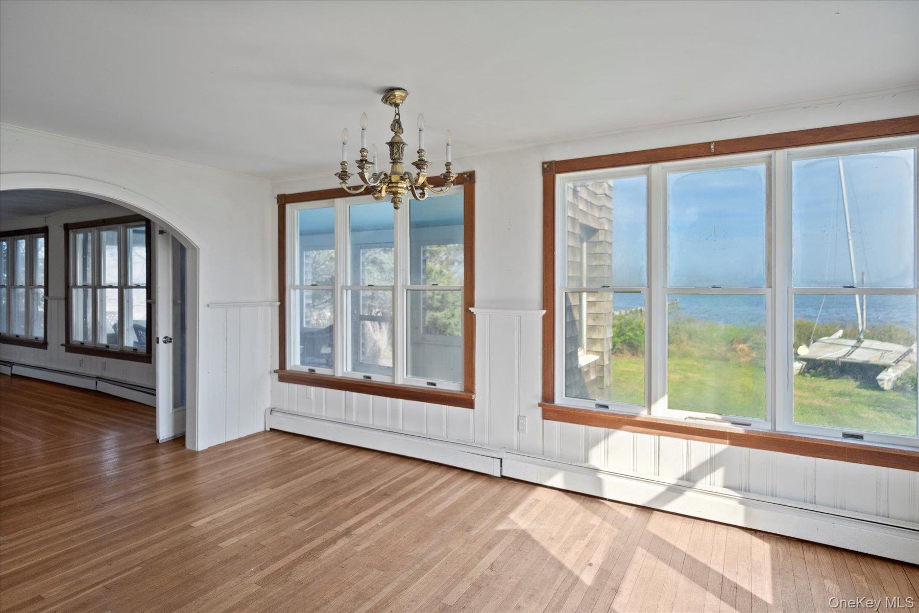 4 Shore Road, Bellport Village, NY 11713