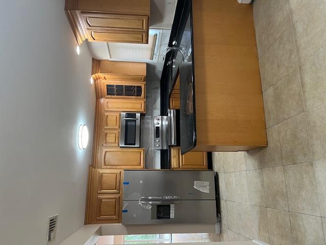 100 5th Avenue, New Hyde Park, NY 11040