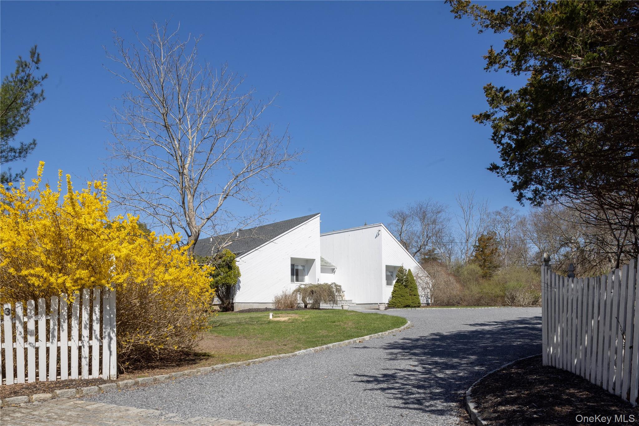 3 Clay Pit Road, Remsenburg, NY 11960