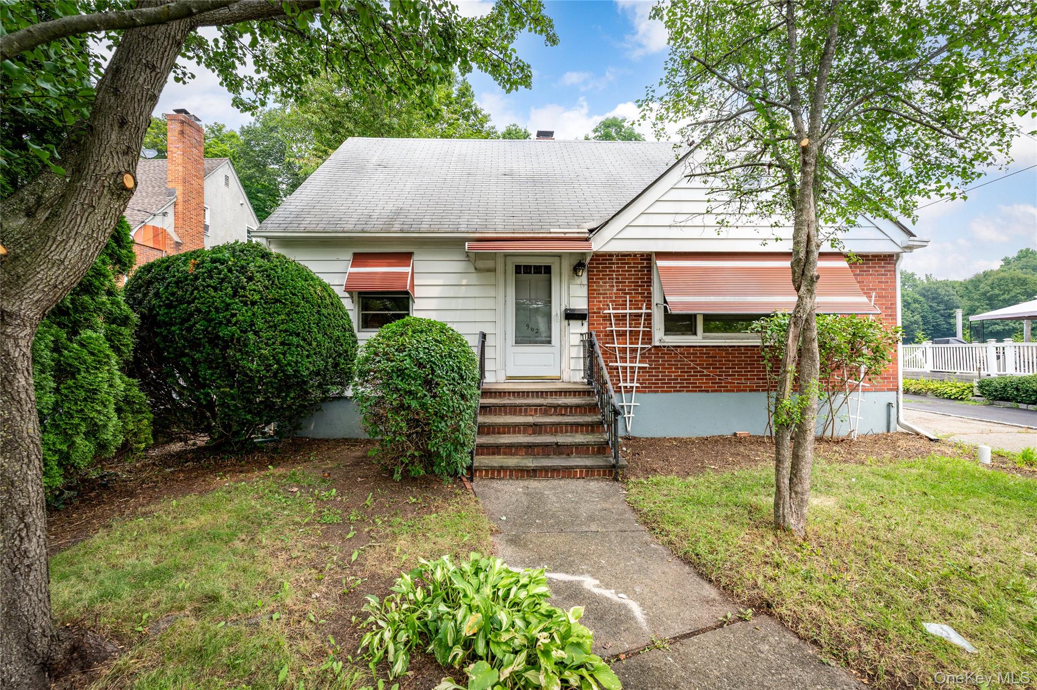 962 Pemart Avenue, Peekskill, NY 10566