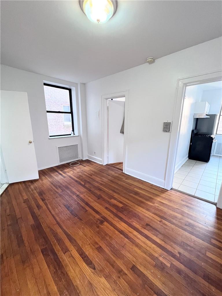 707 E 189th Street, Bronx, NY 10458