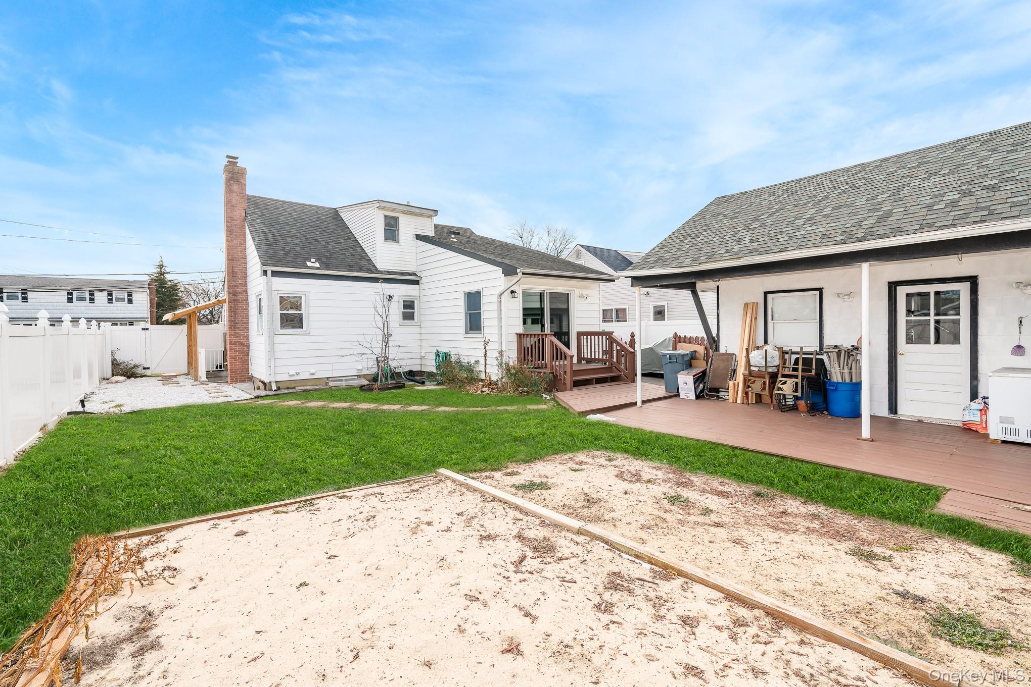 315 Cedar Court, Copiague, NY 11726