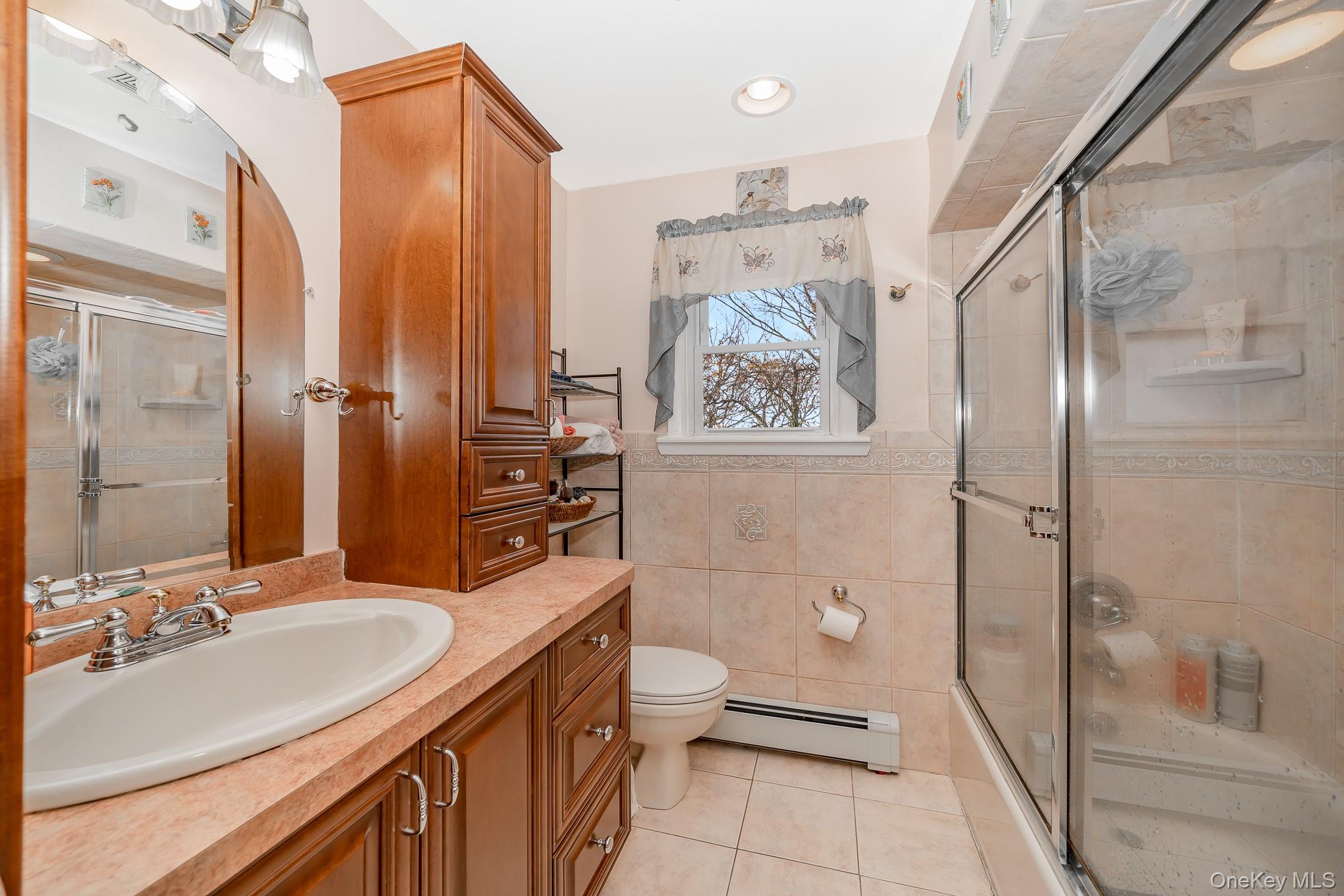 315 Cedar Court, Copiague, NY 11726