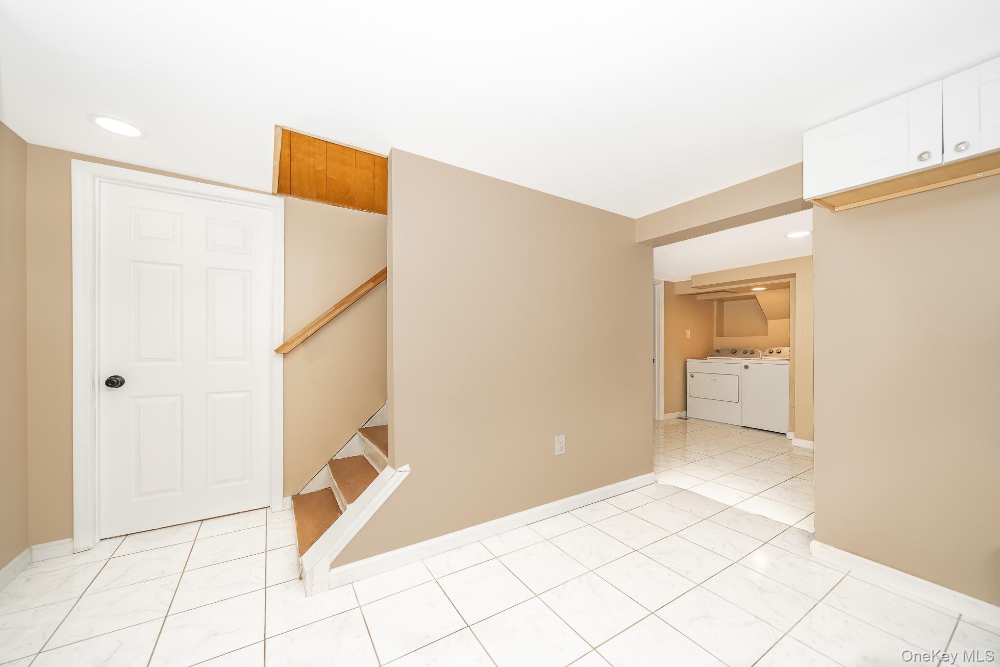 315 Cedar Court, Copiague, NY 11726