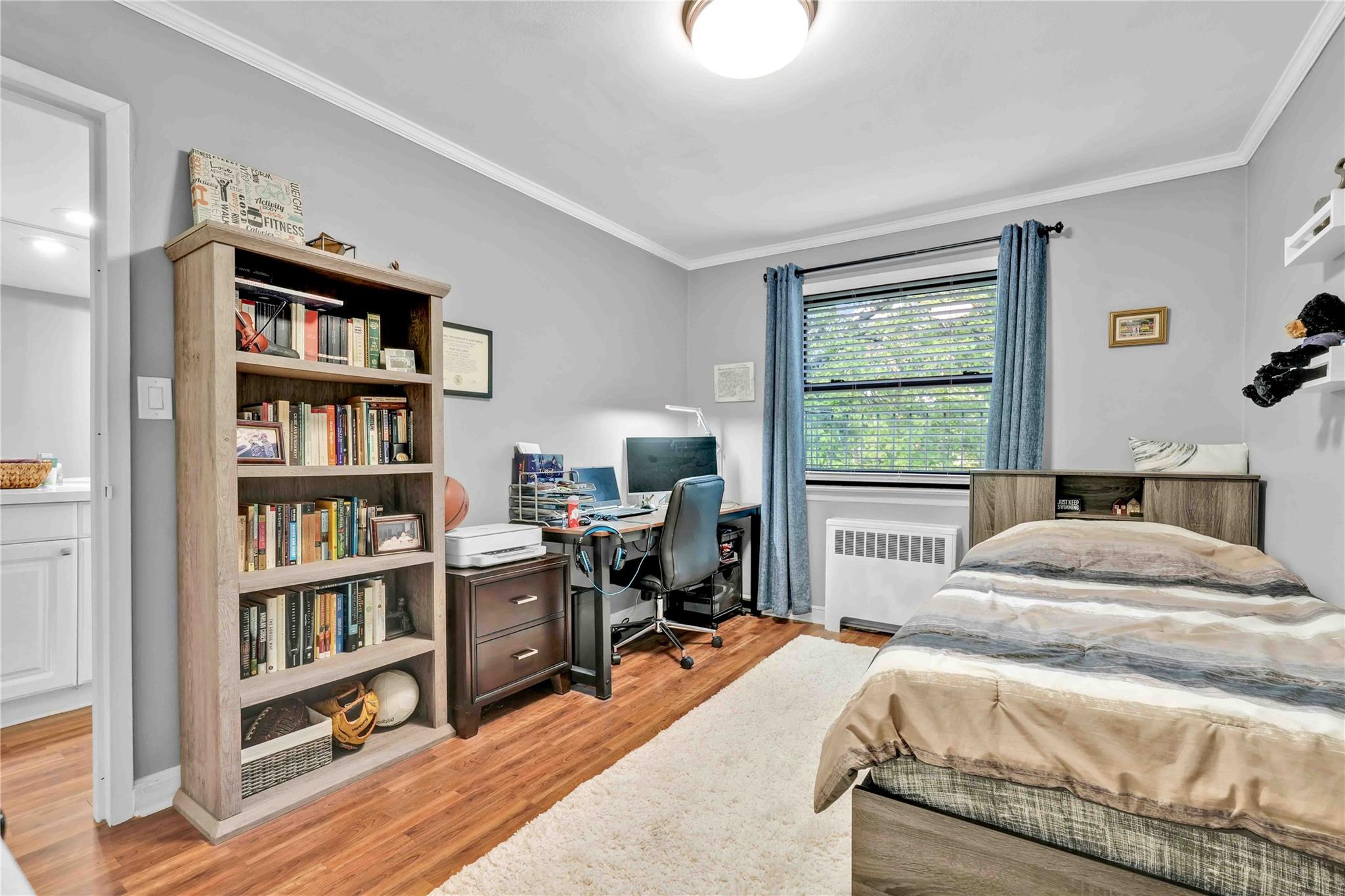 4 E Mill Drive # 3D, Great Neck, NY 11021