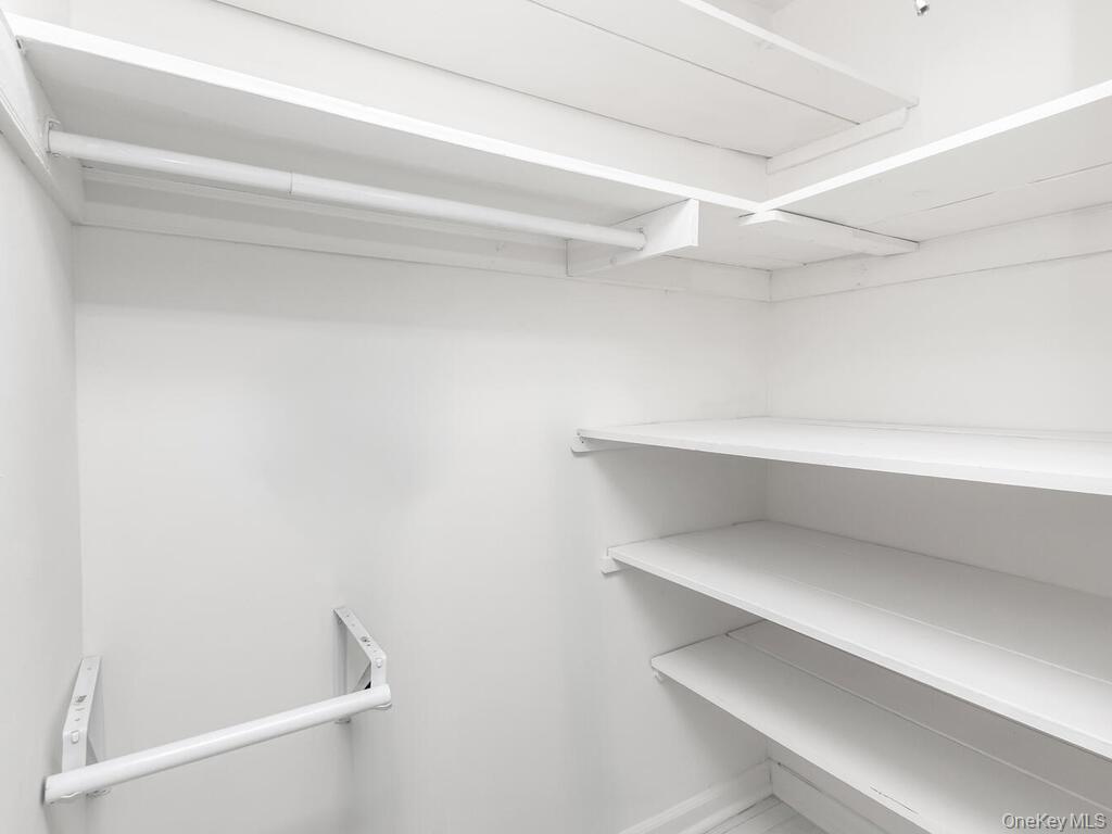 679 W 239th Street # 5H, Bronx, NY 10463