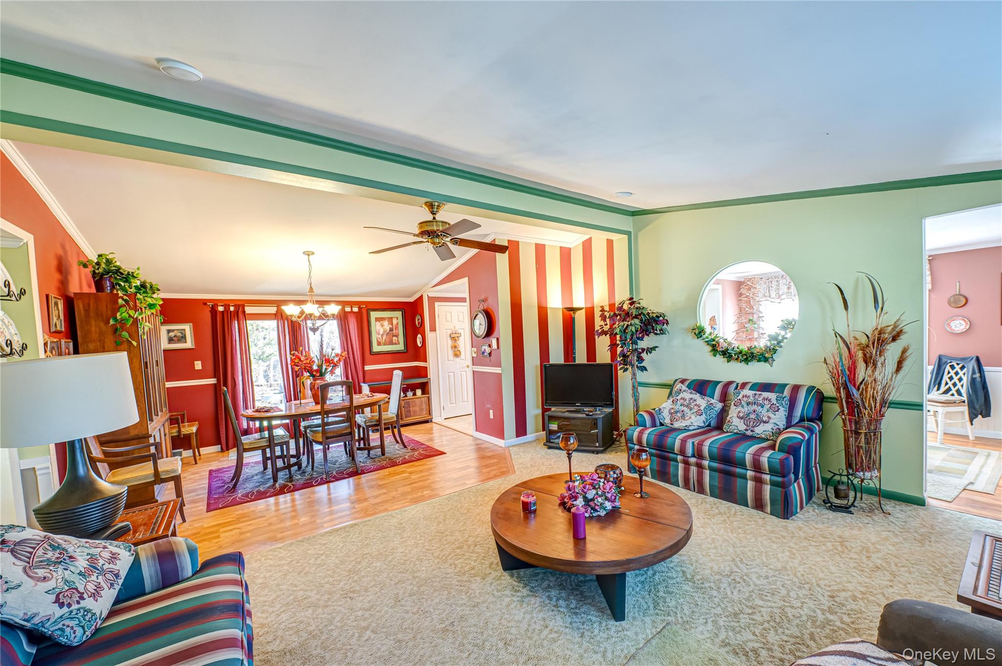 1407 Middle Road # 6, Calverton, NY 11933