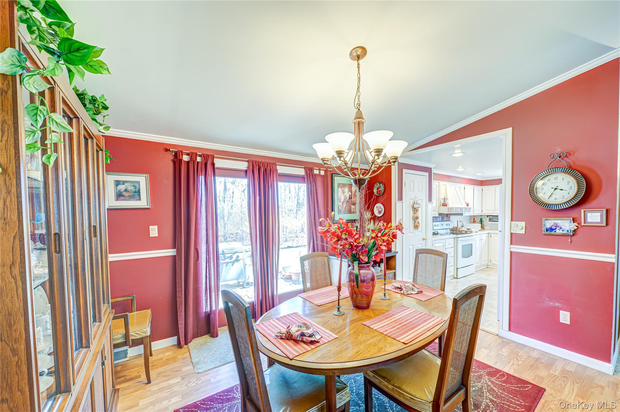 1407 Middle Road # 6, Calverton, NY 11933