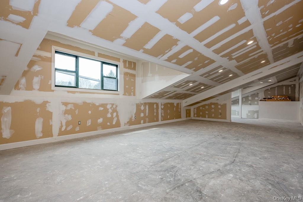 1 Teneyck Street, Stony Point, NY 10980