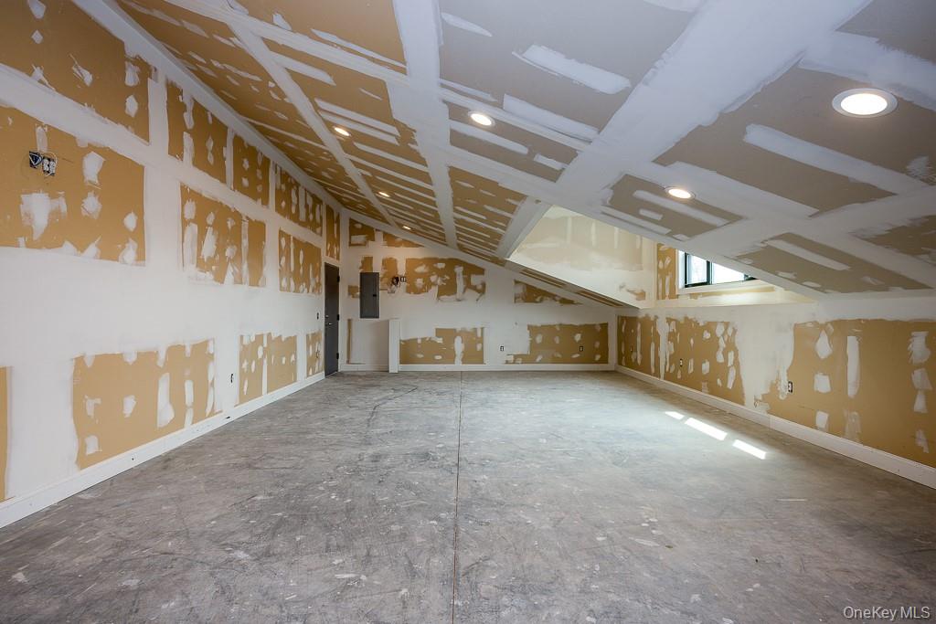 1 Teneyck Street, Stony Point, NY 10980