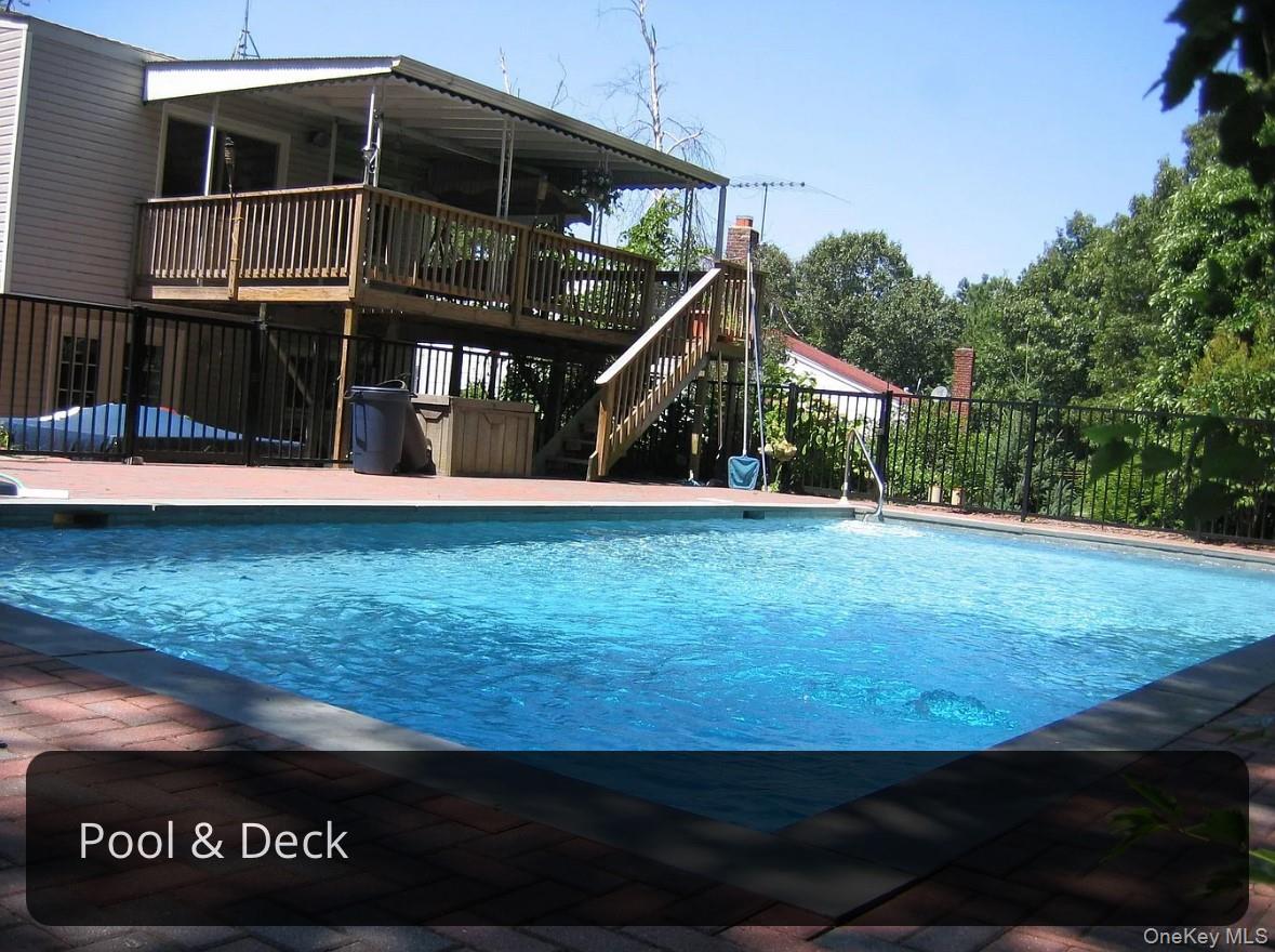 23 Ridge Court, Smithtown, NY 11788