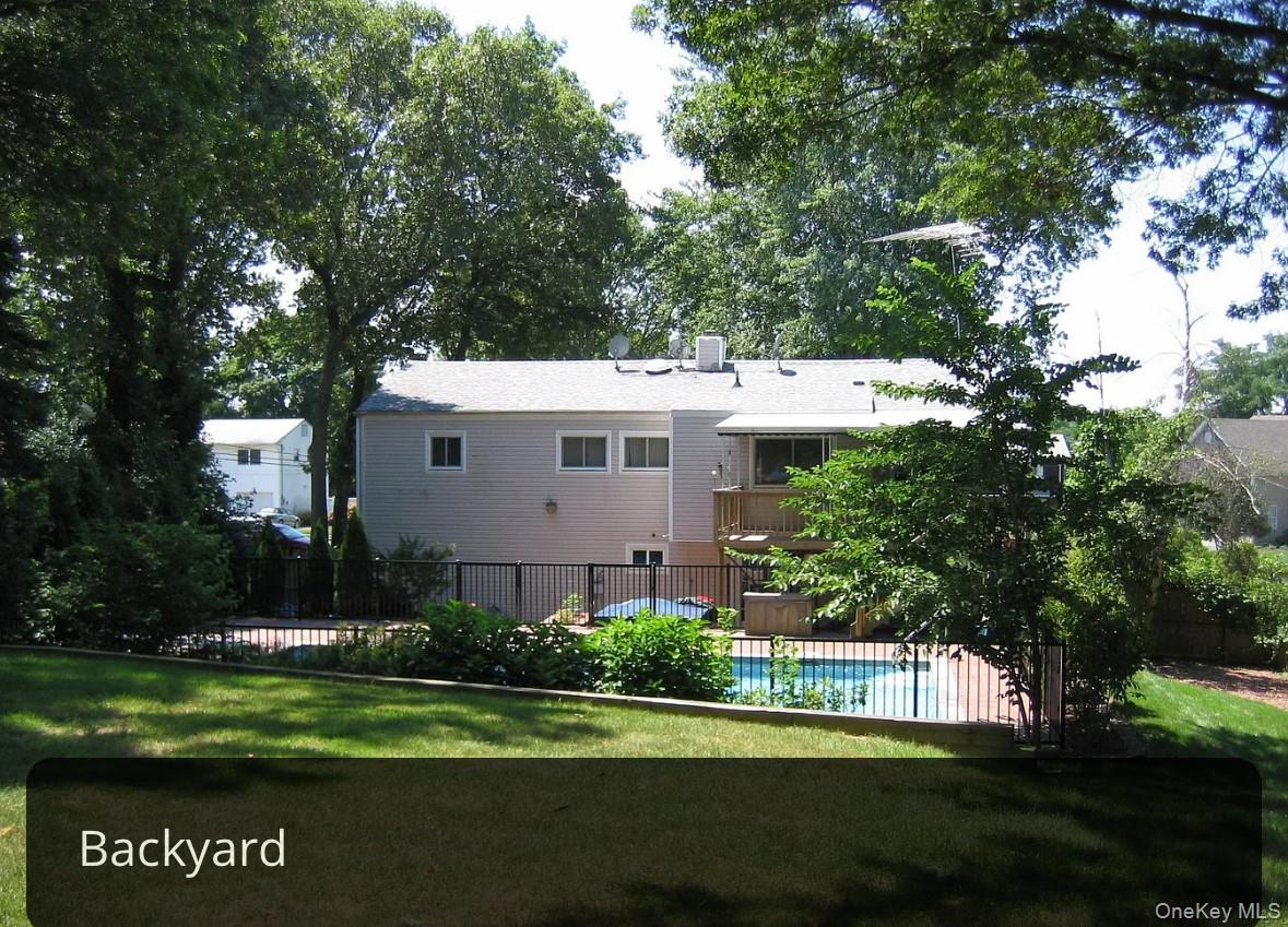 23 Ridge Court, Smithtown, NY 11788