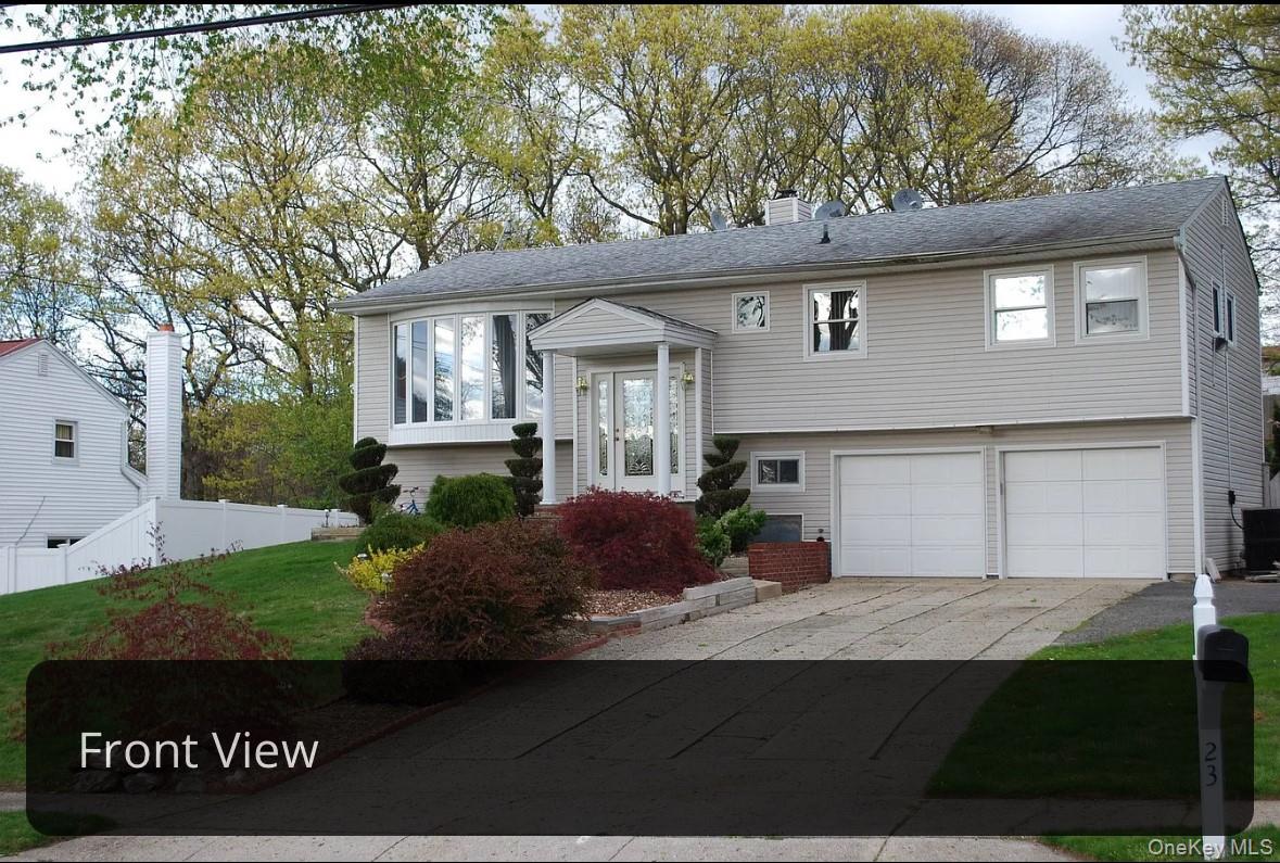 23 Ridge Court, Smithtown, NY 11788