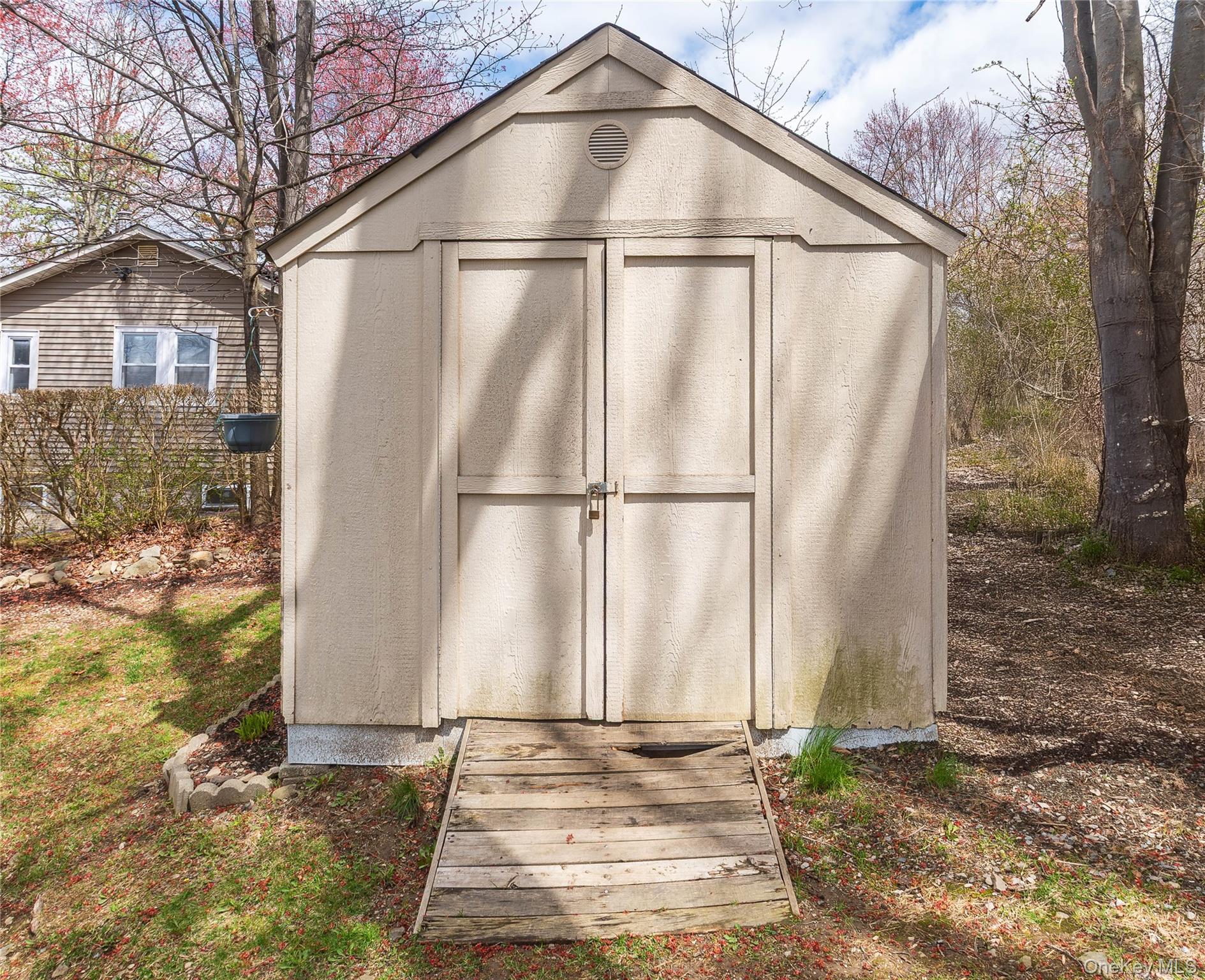 22 Woodycrest Trail, Monroe, NY 10950