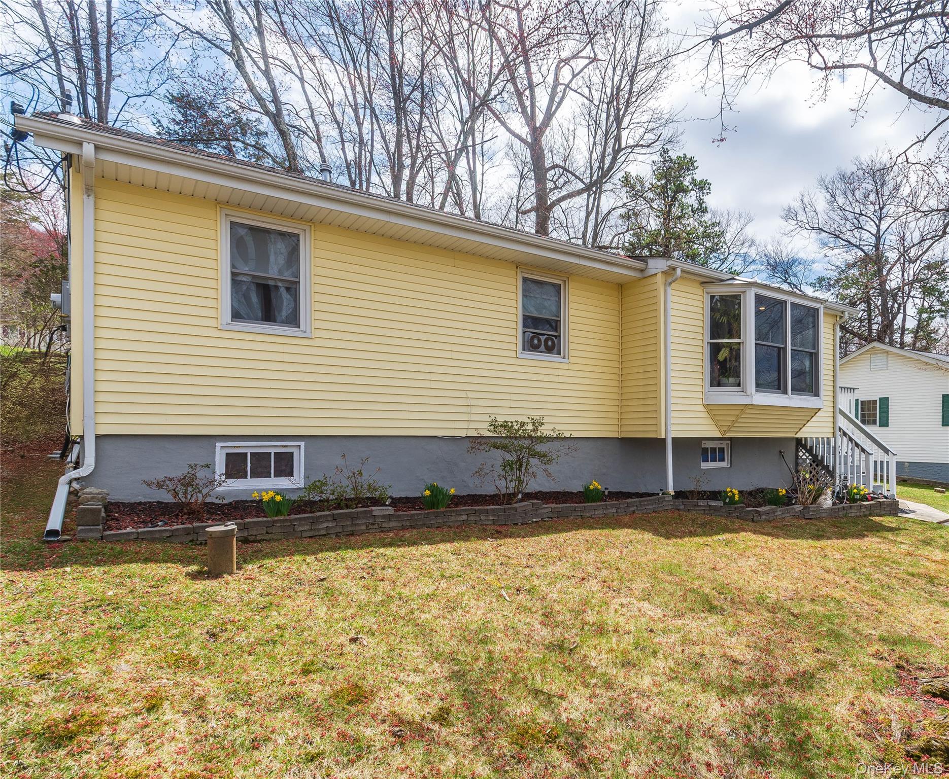 22 Woodycrest Trail, Monroe, NY 10950