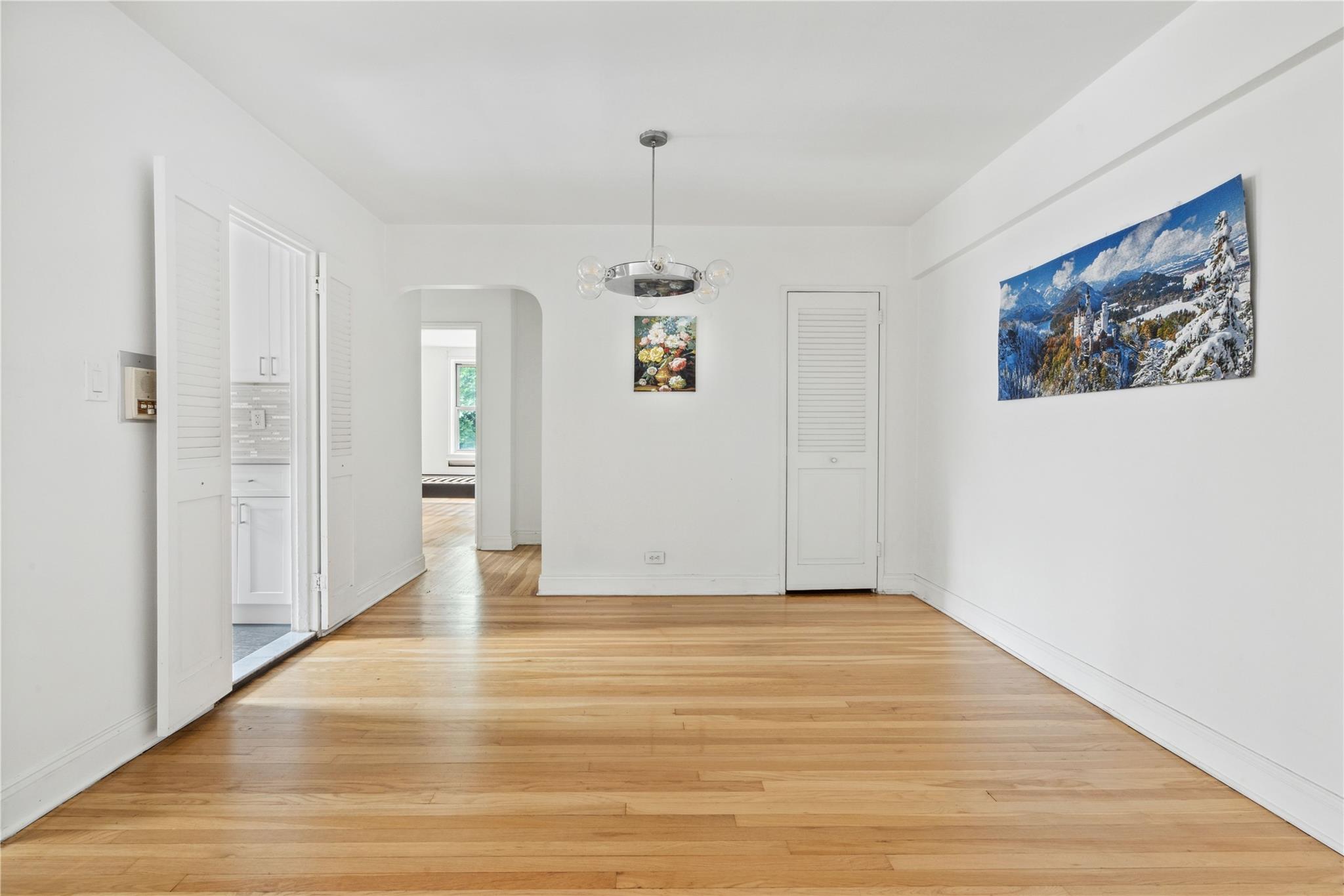 72-81 113th Streets # 3V, Forest Hills, NY 11375