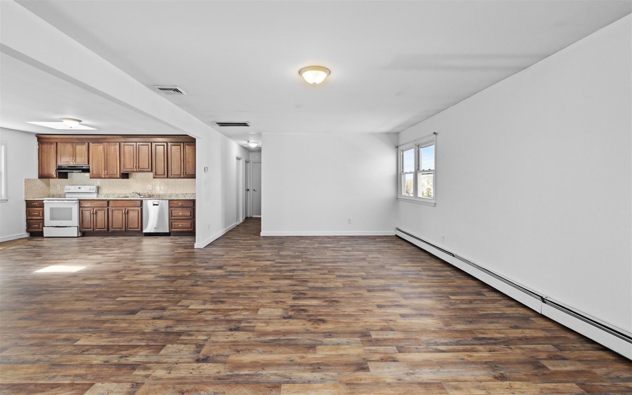 629 Keith Lane, West Islip, NY 11795