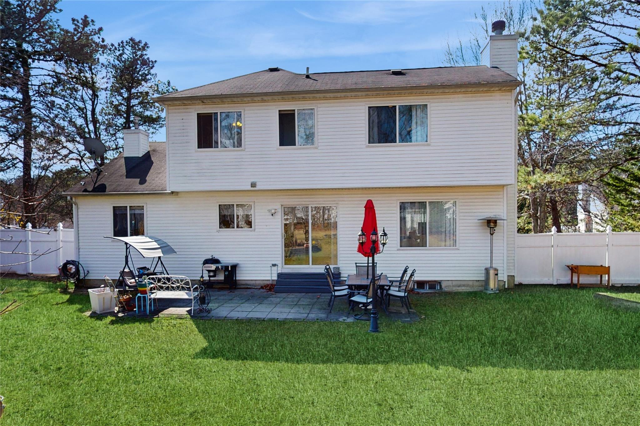 33 Summersweet Drive, Middle Island, NY 11953