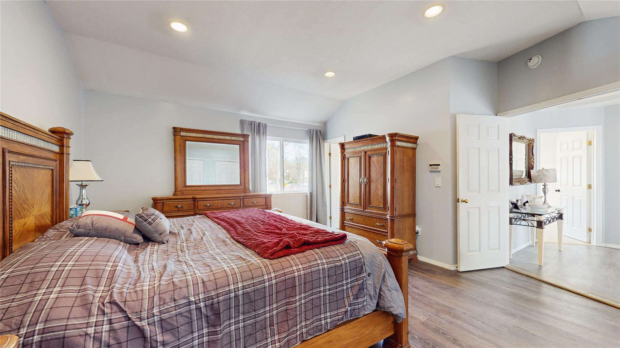 33 Summersweet Drive, Middle Island, NY 11953