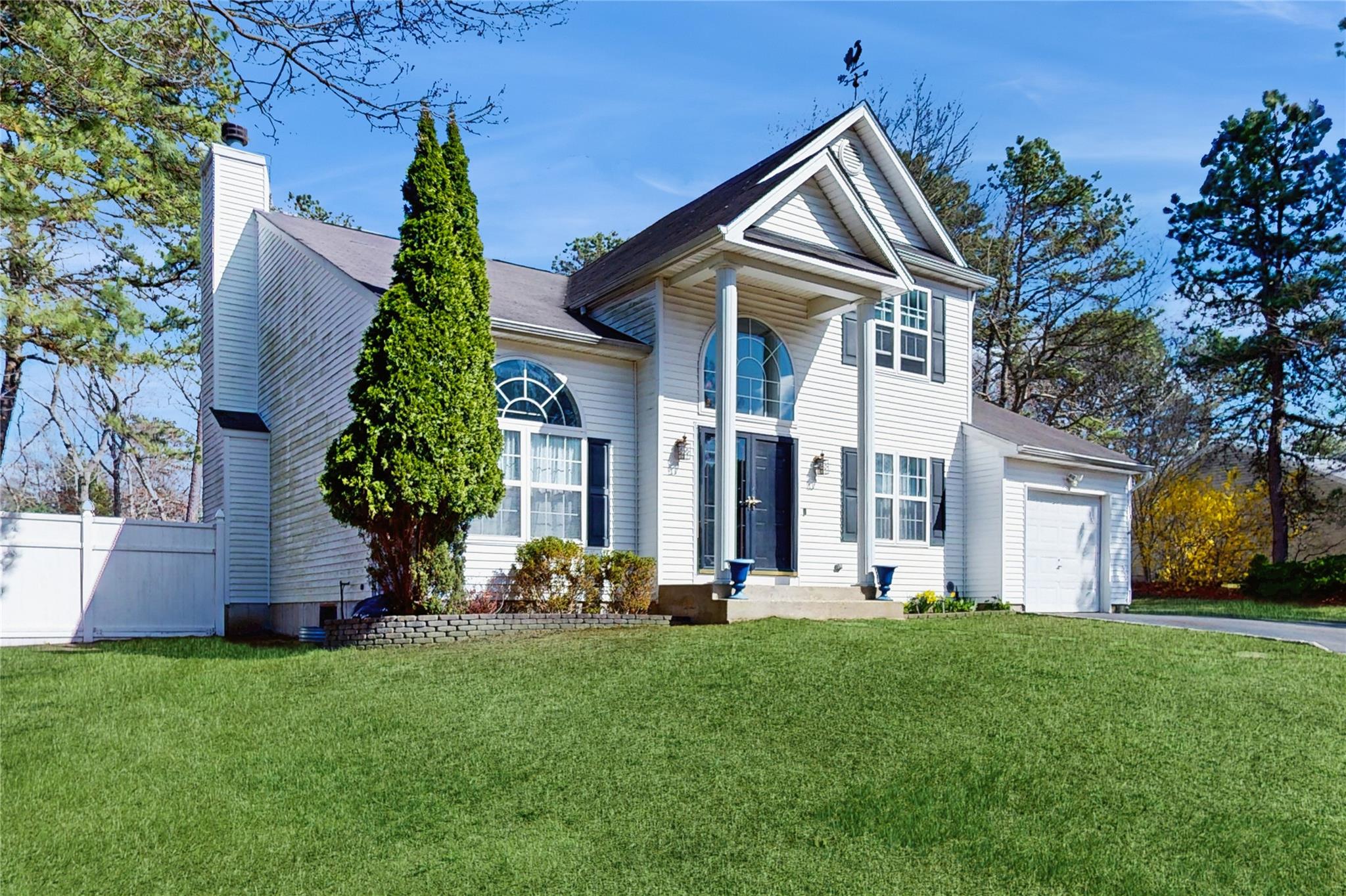 33 Summersweet Drive, Middle Island, NY 11953