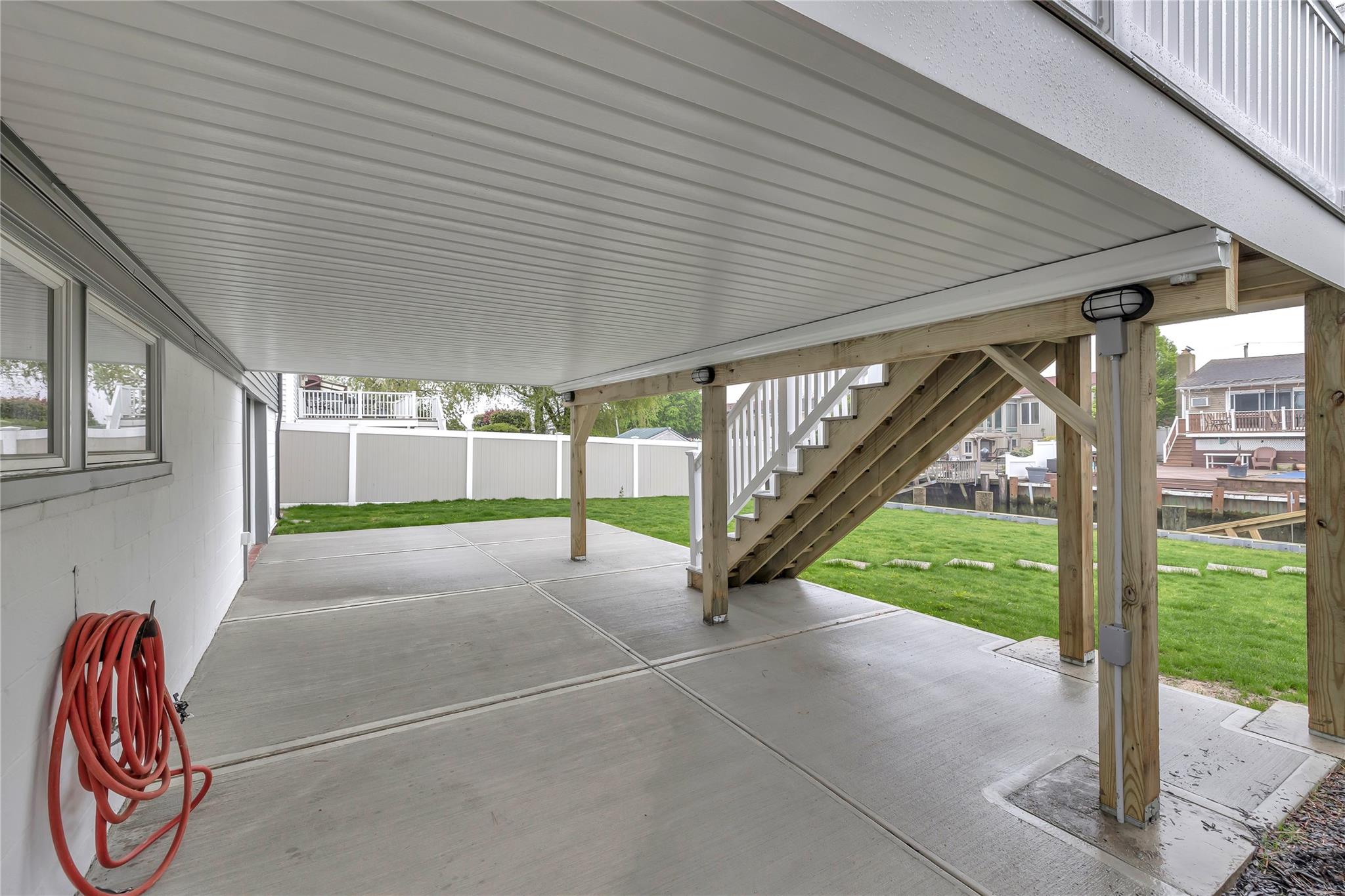 48 E 2nd Street, Freeport, NY 11520