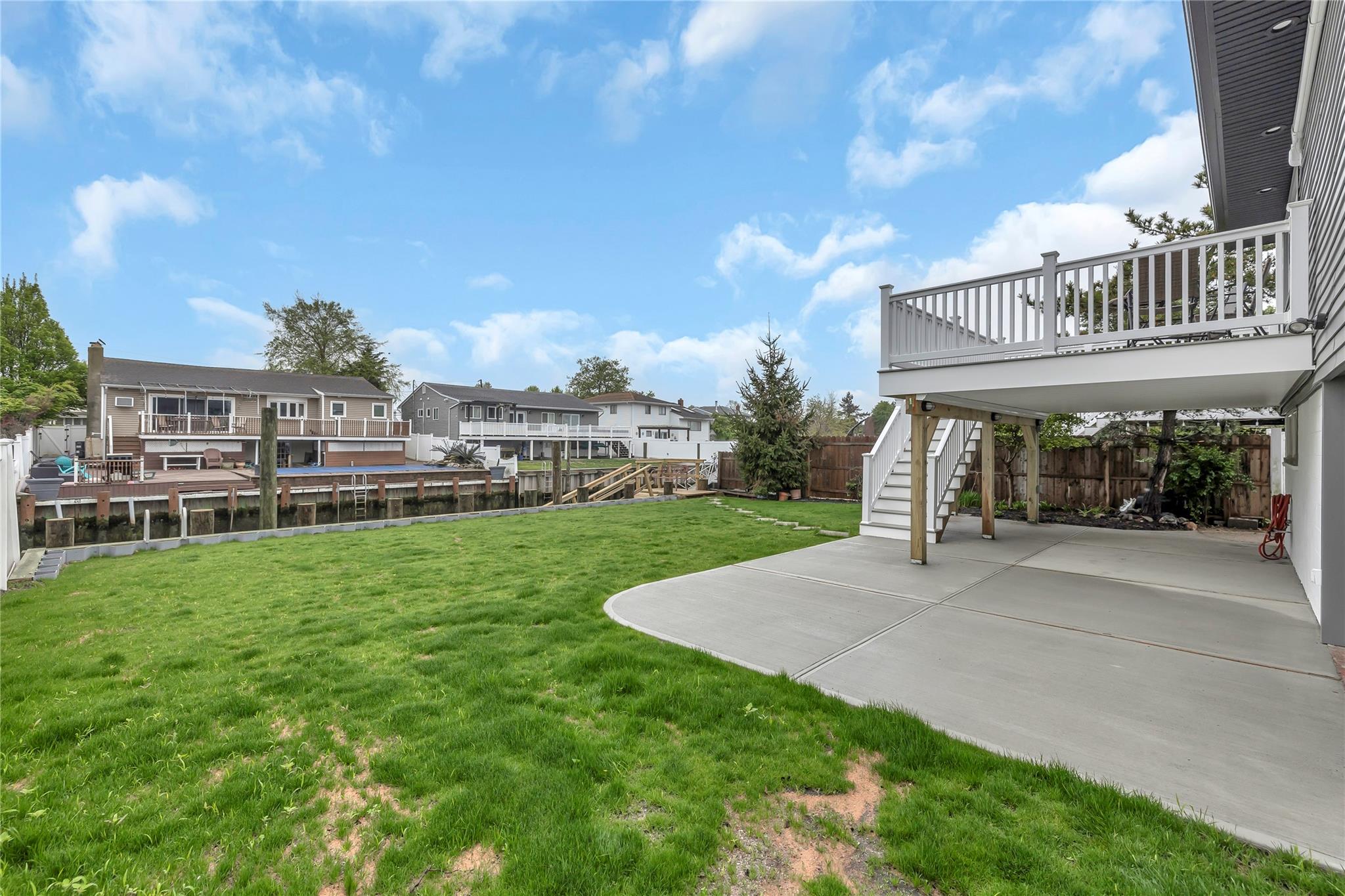 48 E 2nd Street, Freeport, NY 11520