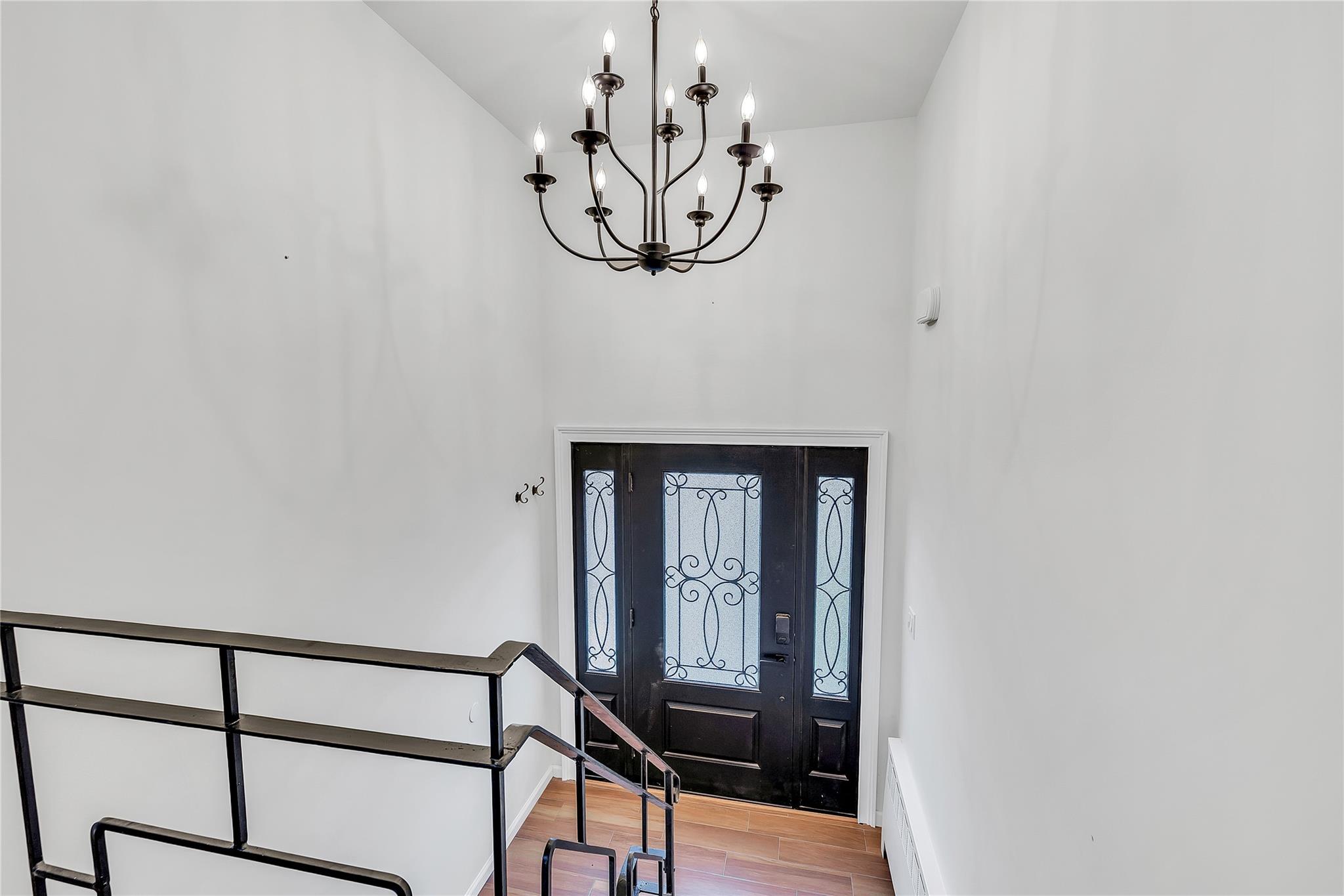 48 E 2nd Street, Freeport, NY 11520