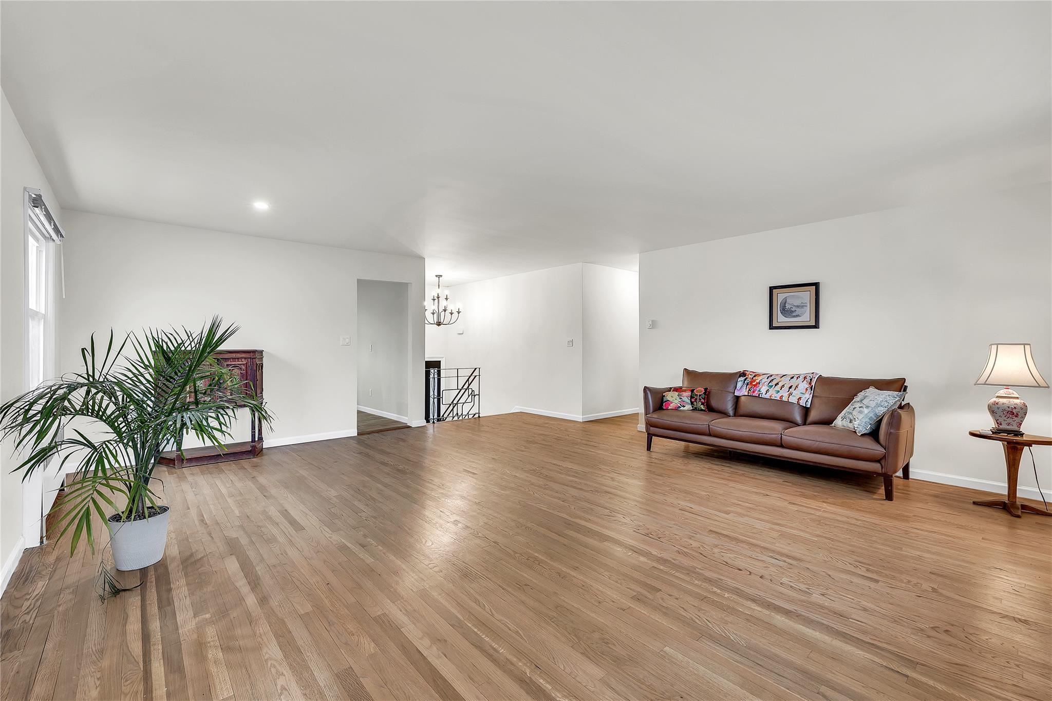 48 E 2nd Street, Freeport, NY 11520