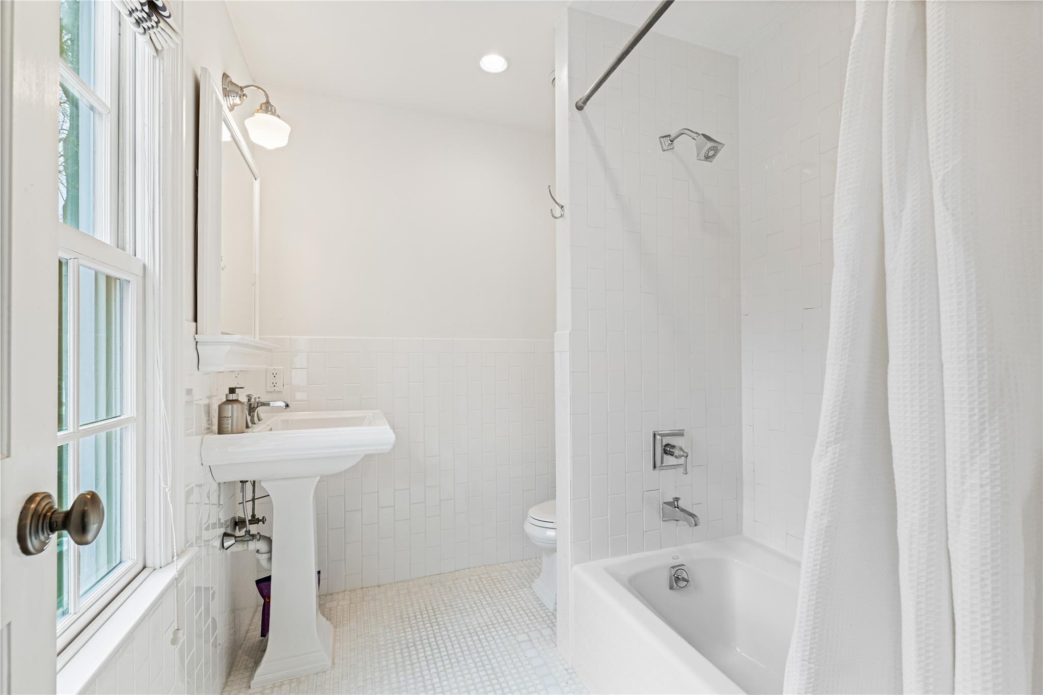 51 HARDING Drive, Rye, NY 10580