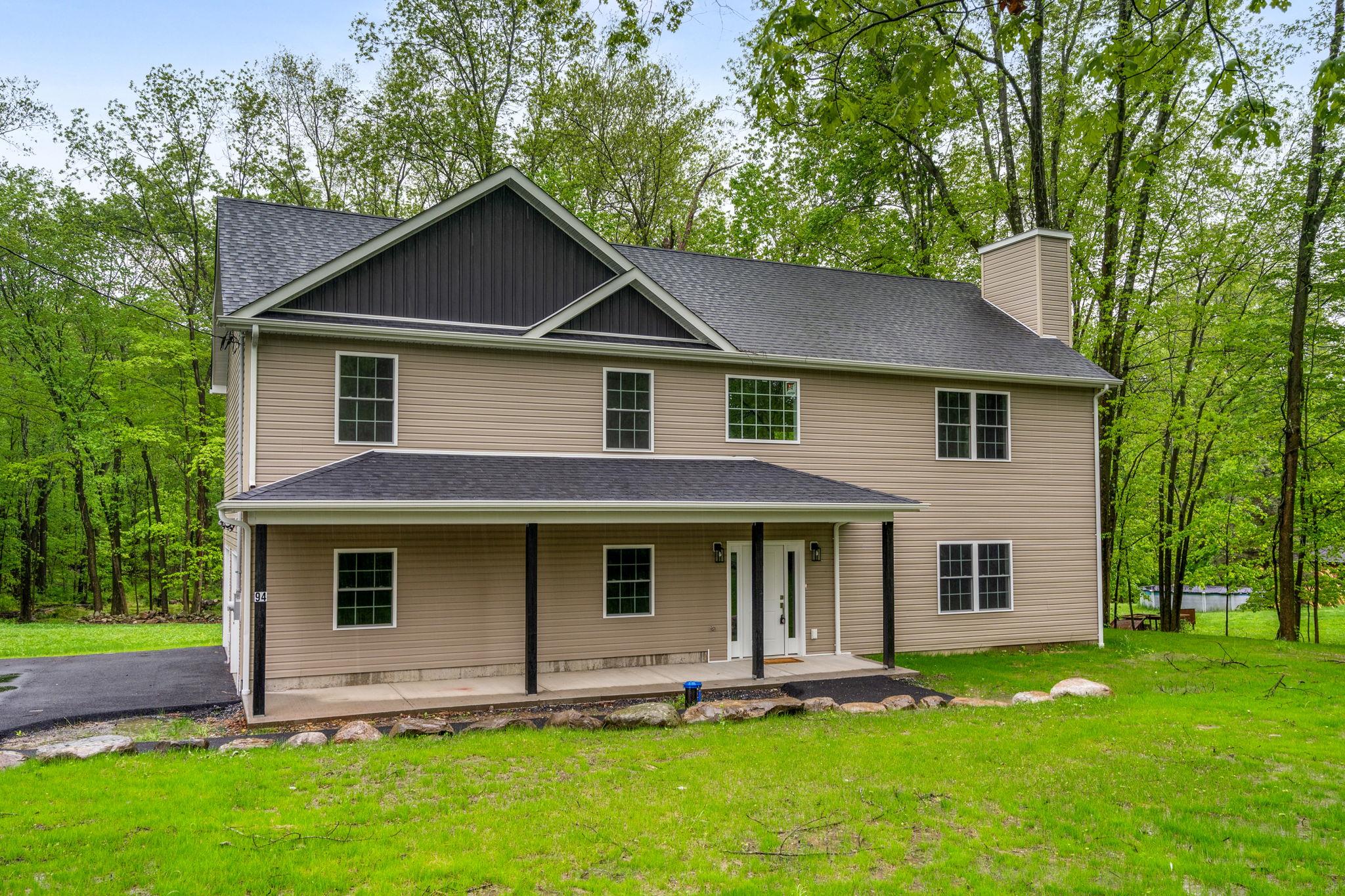94 Fair Oaks Road, Middletown, NY 10940