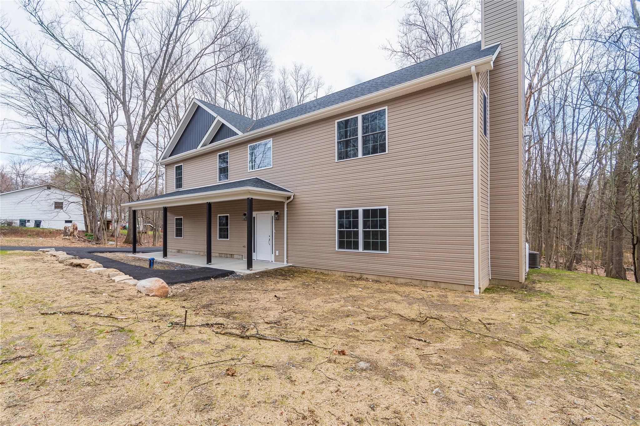 94 Fair Oaks Road, Middletown, NY 10940