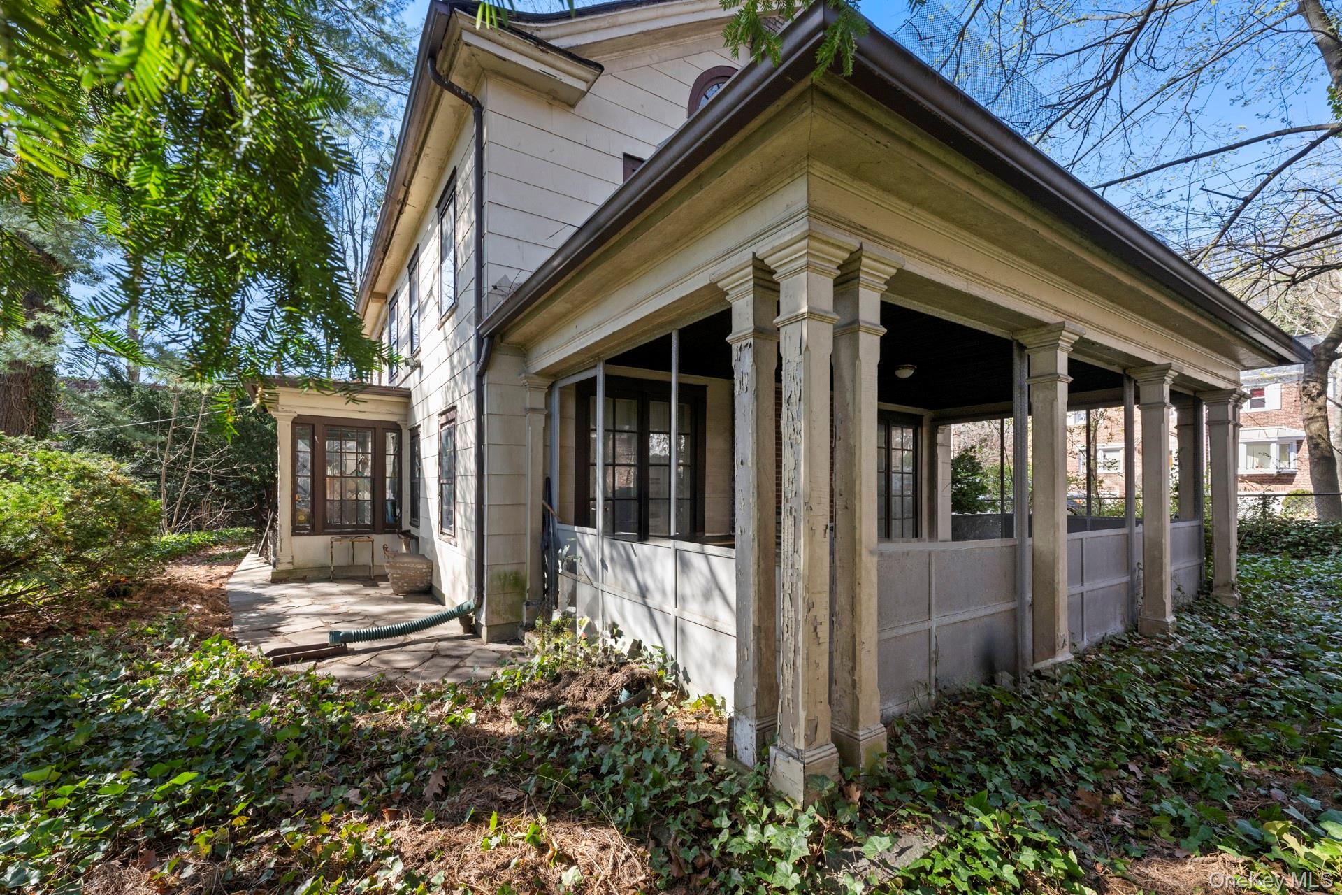 5122 Post Road, Bronx, NY 10471